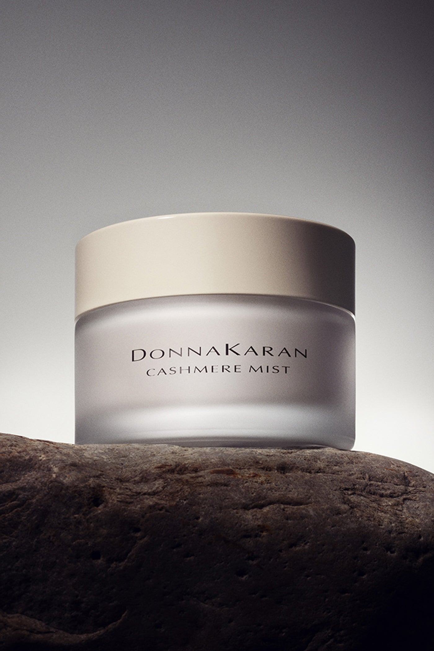 LUXURY BODY CREME | View 2 | Cashmere Mist LUXURY BODY CREME | View 2 | Cashmere Mist