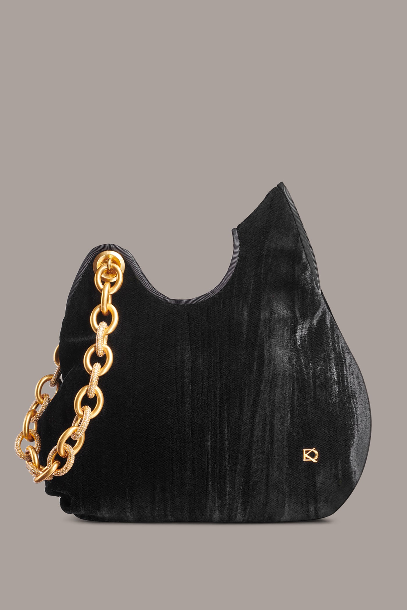 LAWRENCE WRISTLET VIEW 4 | Statement Bags LAWRENCE WRISTLET VIEW 4 | Statement Bags