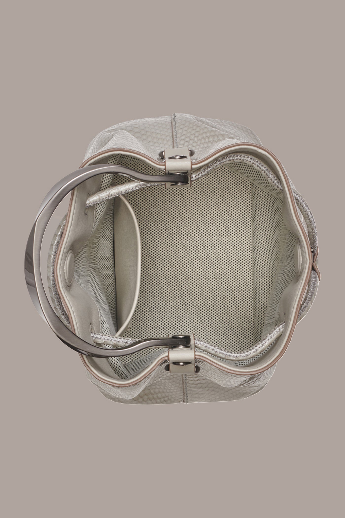LAWRENCE BUCKET BAG VIEW 4 | Handbag Collection LAWRENCE BUCKET BAG VIEW 4 | Handbag Collection