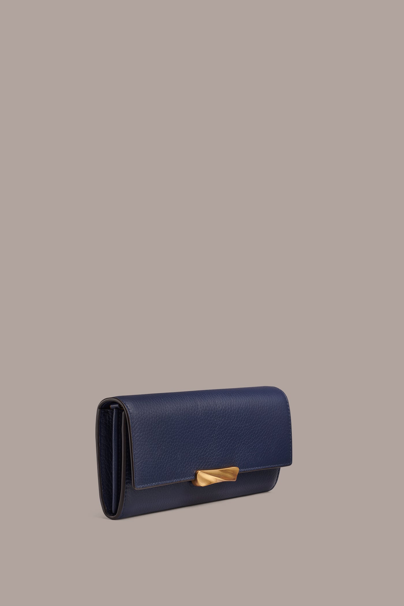 AMAGANSETT FLAP WALLET | View 2 | Wallets AMAGANSETT FLAP WALLET | View 2 | Wallets