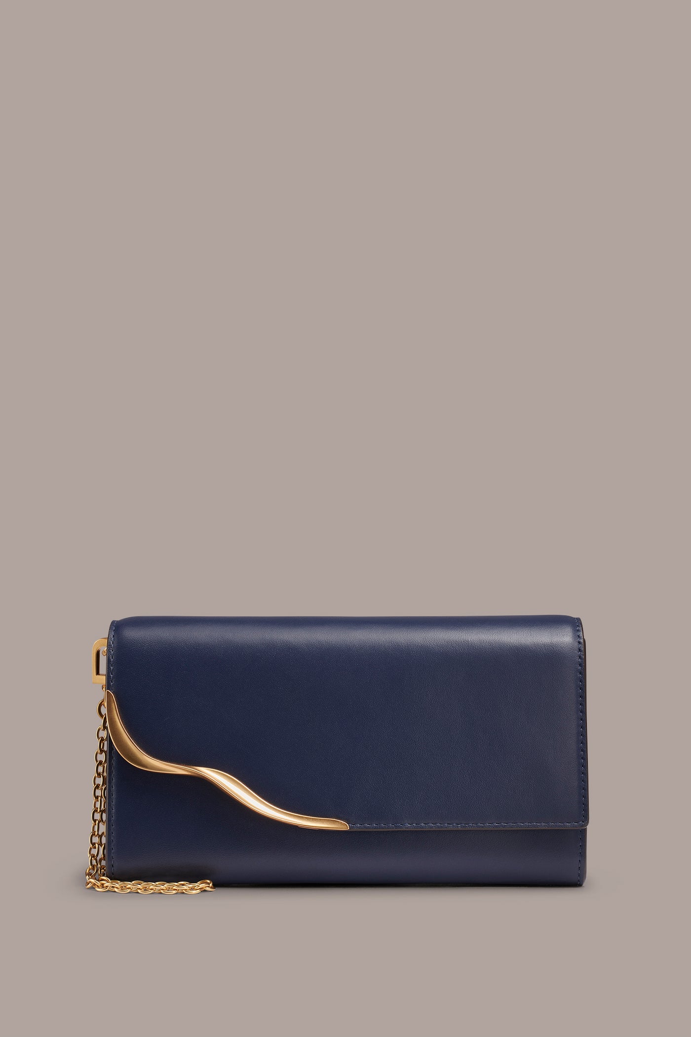 MALVERNE WRISTLET | View 1 | Products MALVERNE WRISTLET | View 1 | Products