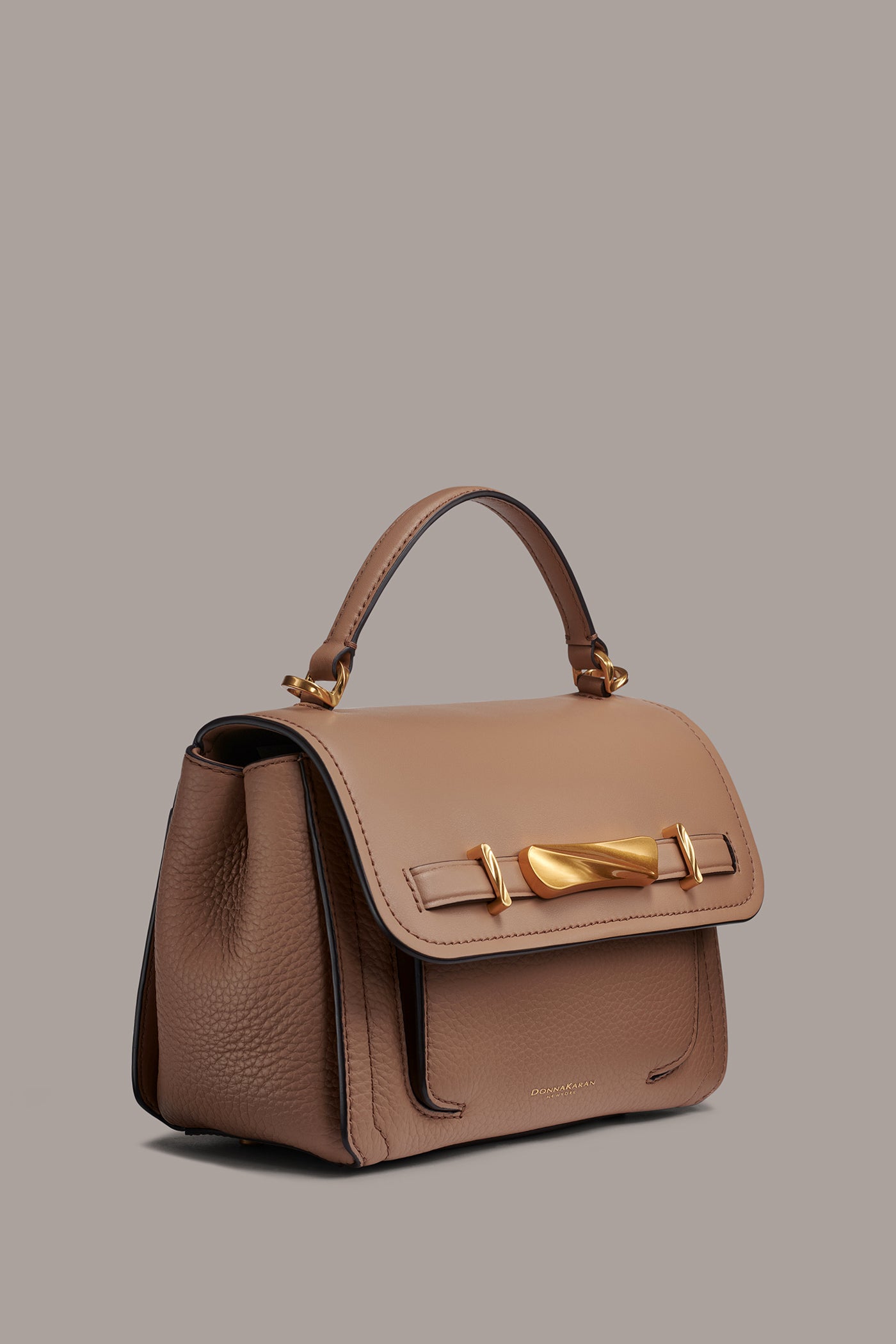 OCEANSIDE CROSSBODY BAG VIEW 3 | Mother's Day Shop OCEANSIDE CROSSBODY BAG VIEW 3 | Mother's Day Shop