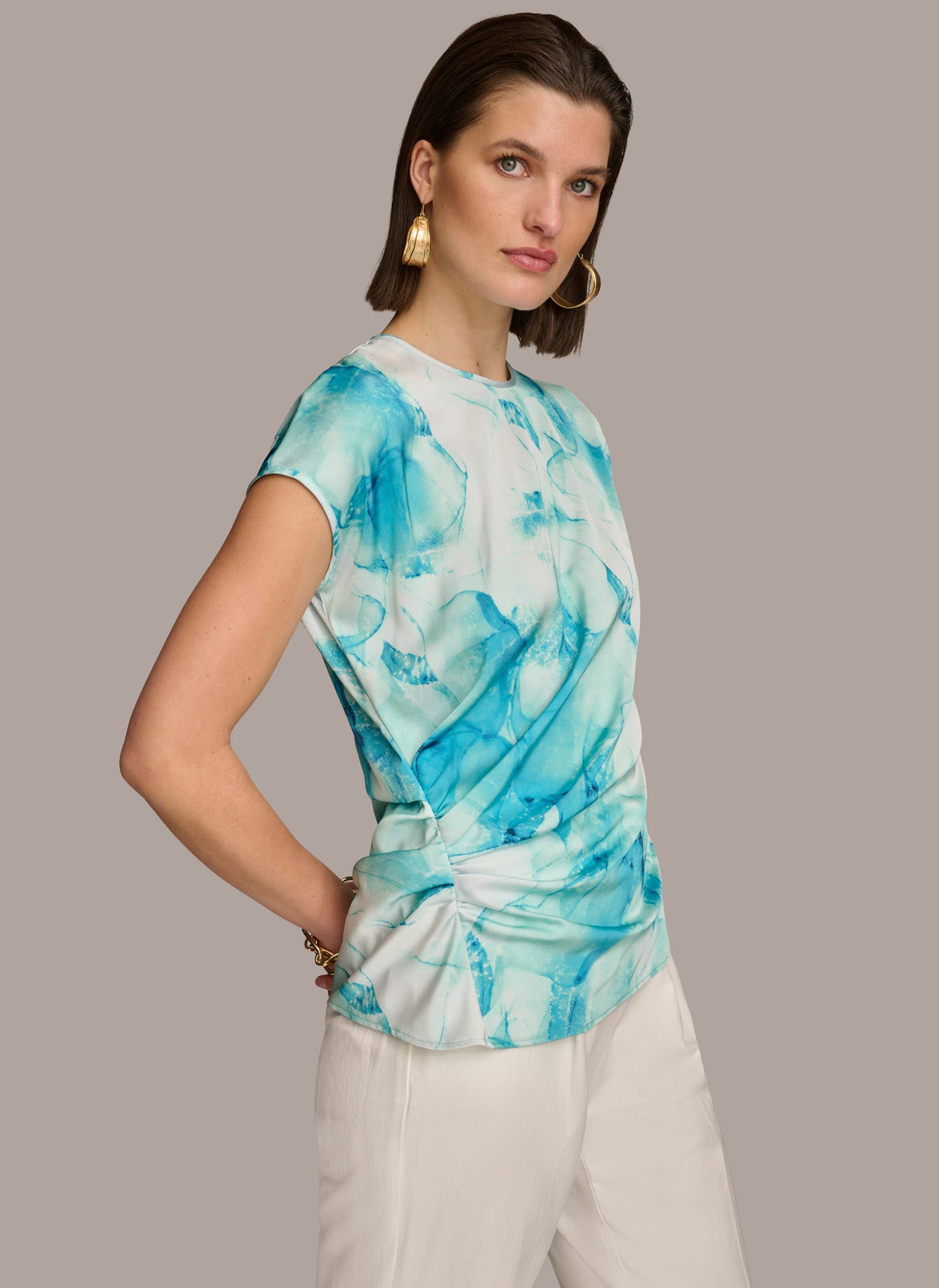 PRINT EXTENDED SHOULDER RUCHED TOP VIEW 4 PRINT EXTENDED SHOULDER RUCHED TOP VIEW 4