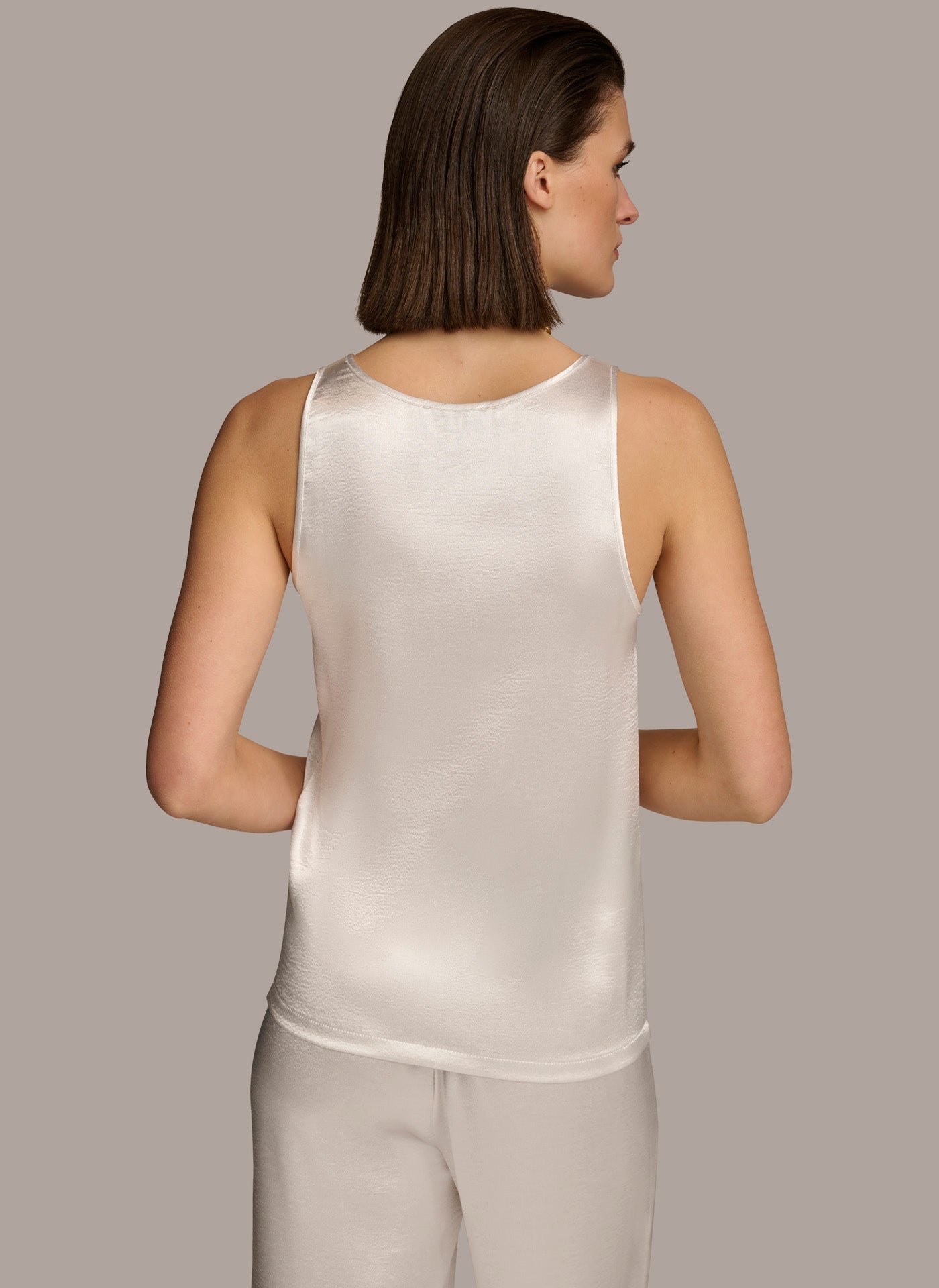 ROUND NECK SHINY TANK | View 2 | Sale Tops and Sweaters ROUND NECK SHINY TANK | View 2 | Sale Tops and Sweaters