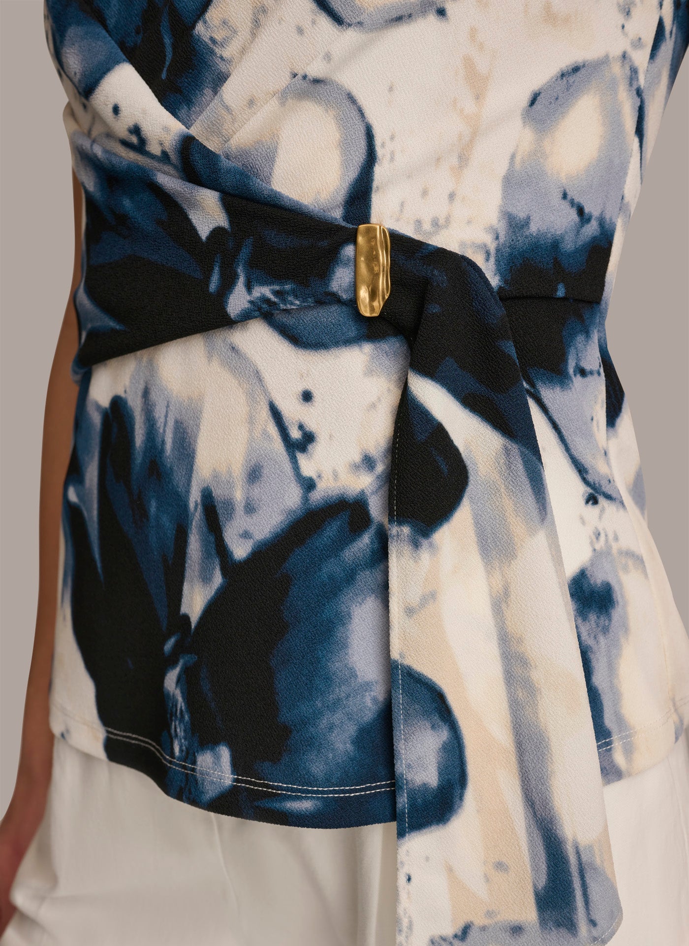 PRINTED WRAP TOP VIEW 4 PRINTED WRAP TOP VIEW 4