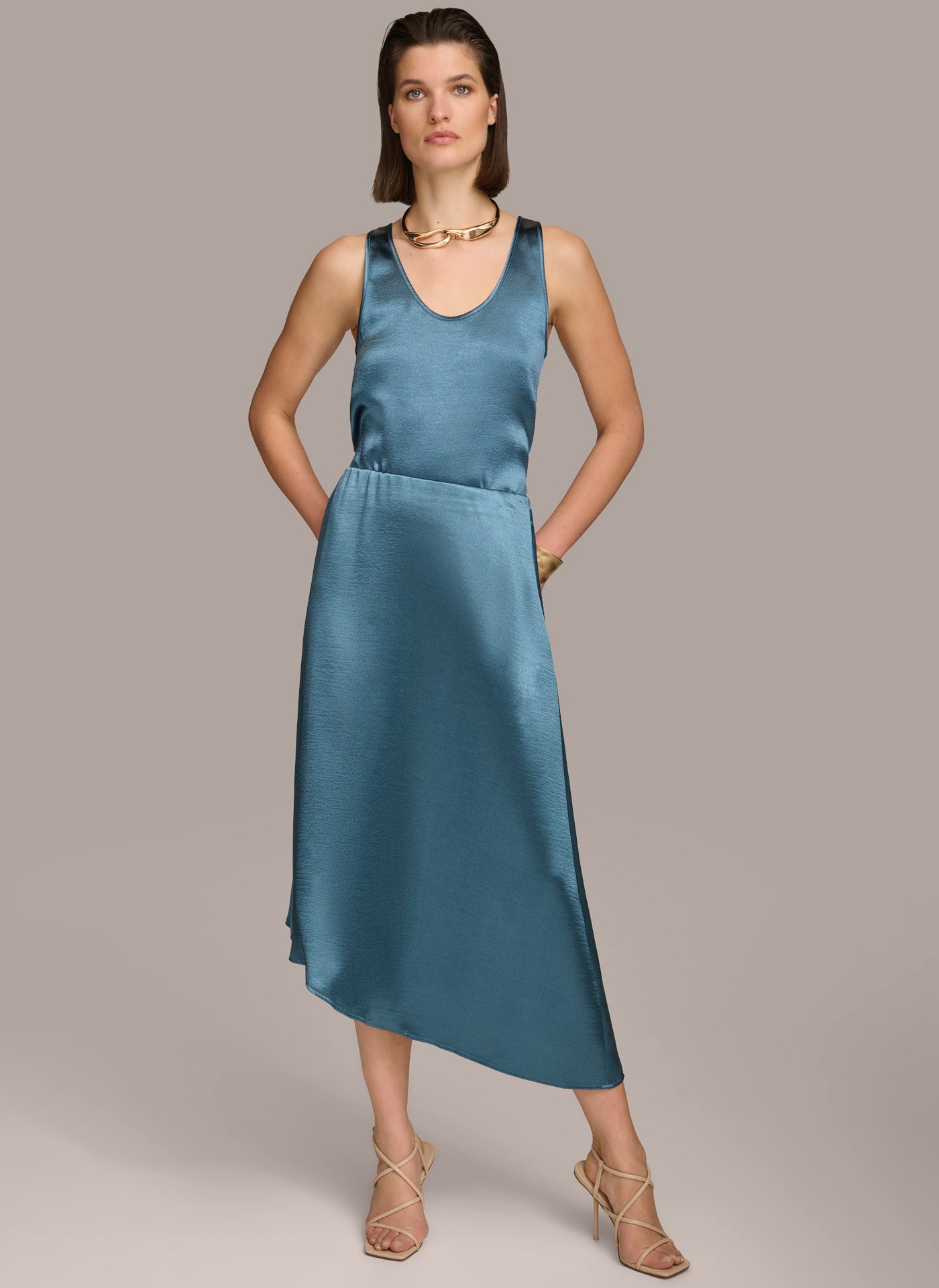 ASYMMETRICAL FLARE HEM SKIRT VIEW 4 | Summer Collection ASYMMETRICAL FLARE HEM SKIRT VIEW 4 | Summer Collection