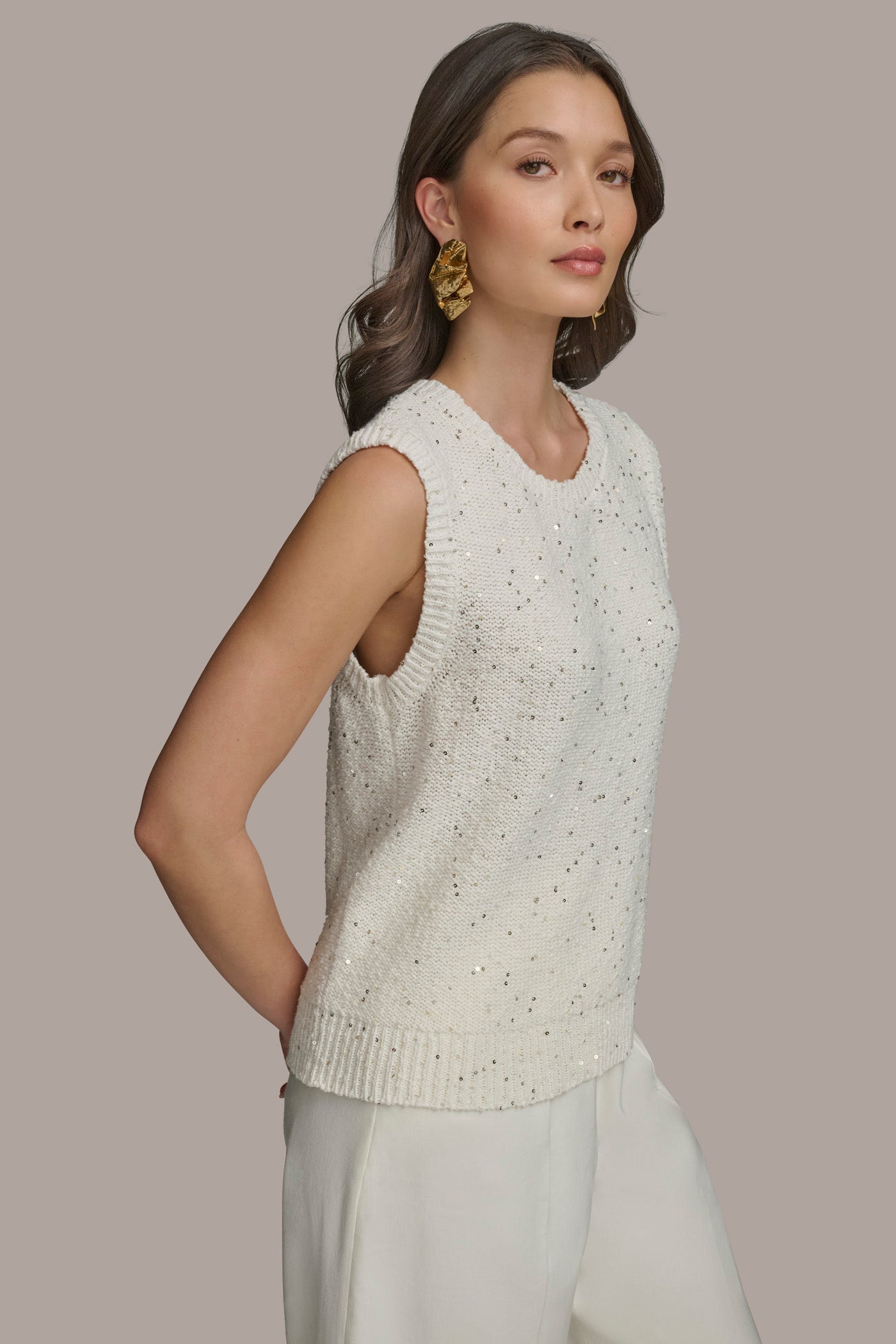 SLEEVELESS TEXT CREW NECK VIEW 3 | Suits and Separates SLEEVELESS TEXT CREW NECK VIEW 3 | Suits and Separates