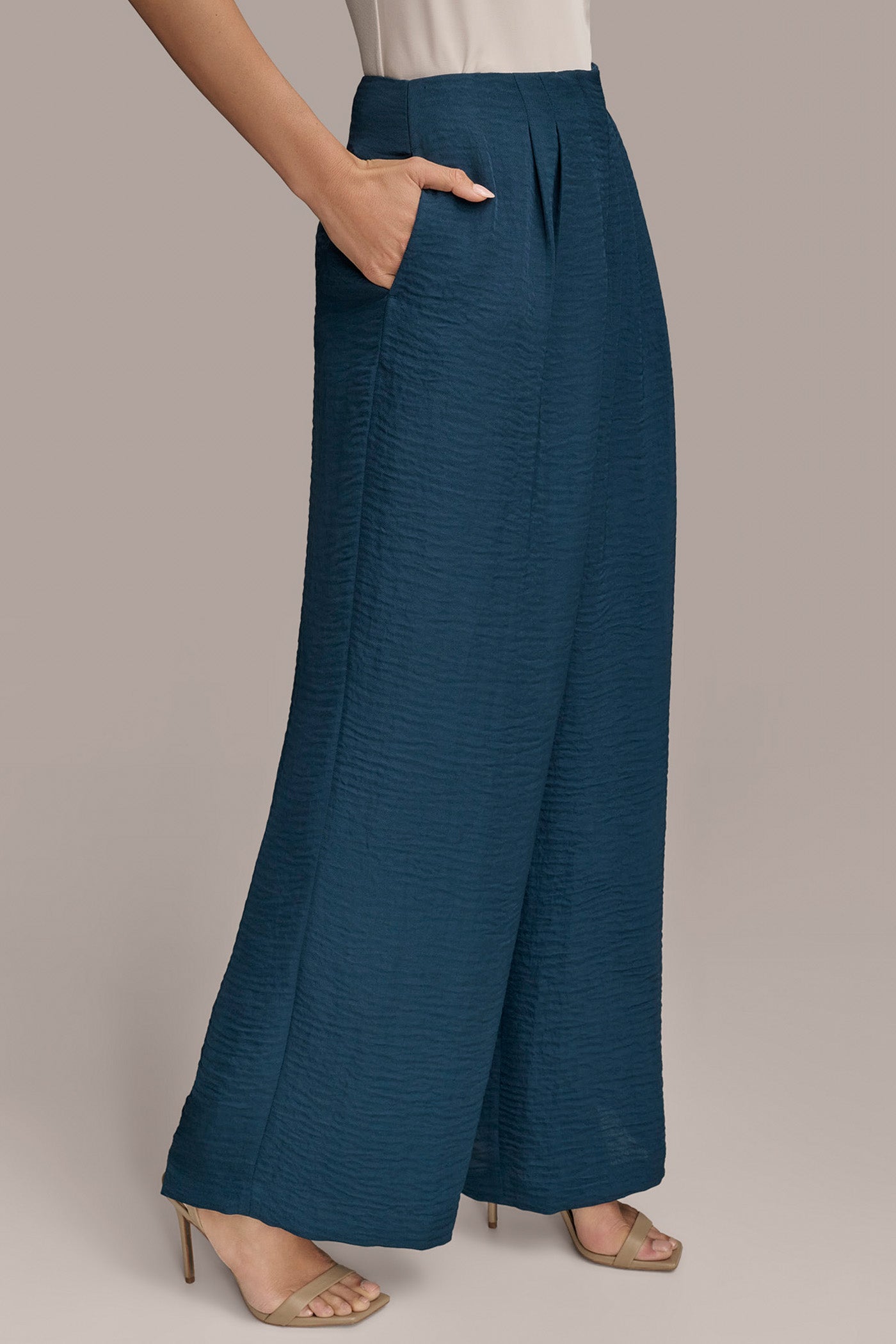 CRINKLED WIDE LEG PANT VIEW 3 | Matching Sets CRINKLED WIDE LEG PANT VIEW 3 | Matching Sets