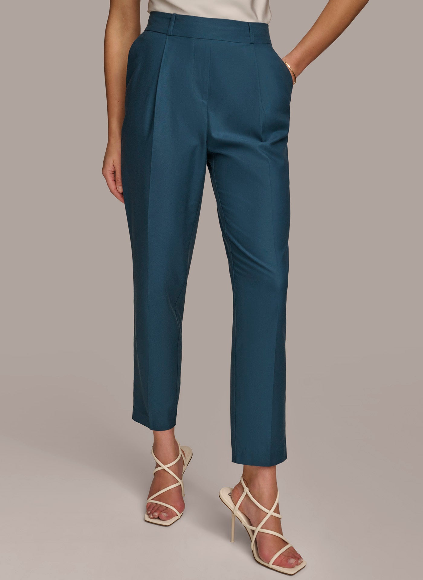 PULL ON TROUSER WITH PLEATS | View 1 | Summer Collection PULL ON TROUSER WITH PLEATS | View 1 | Summer Collection