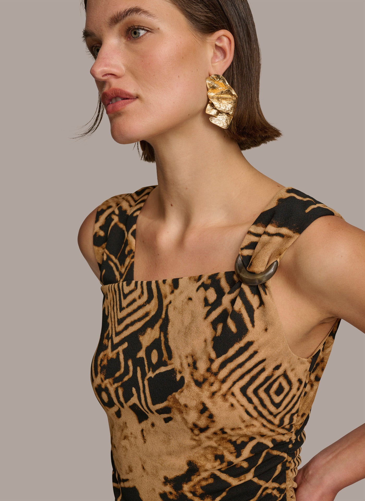 TORTOISE HARDWARE SHOULDER TOP VIEW 6 | Summer Collection TORTOISE HARDWARE SHOULDER TOP VIEW 6 | Summer Collection