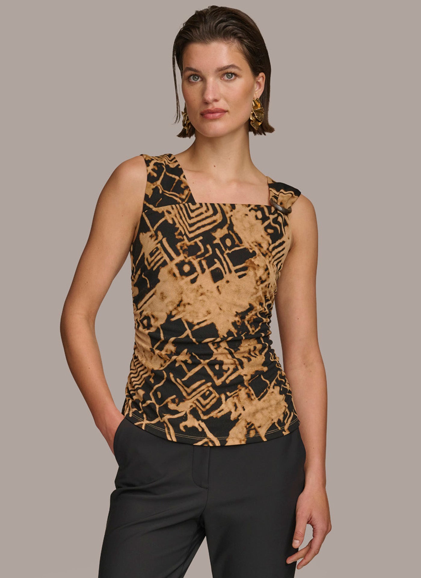 TORTOISE HARDWARE SHOULDER TOP | View 1 | Summer Collection TORTOISE HARDWARE SHOULDER TOP | View 1 | Summer Collection