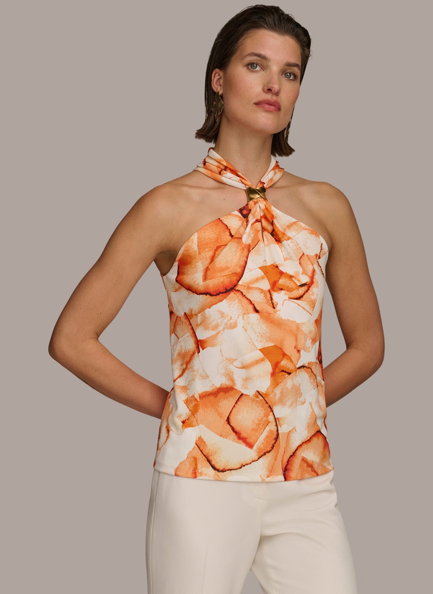 PRINT HALTER WITH TWIST HARDWARE | View 1 | Summer Collection PRINT HALTER WITH TWIST HARDWARE | View 1 | Summer Collection