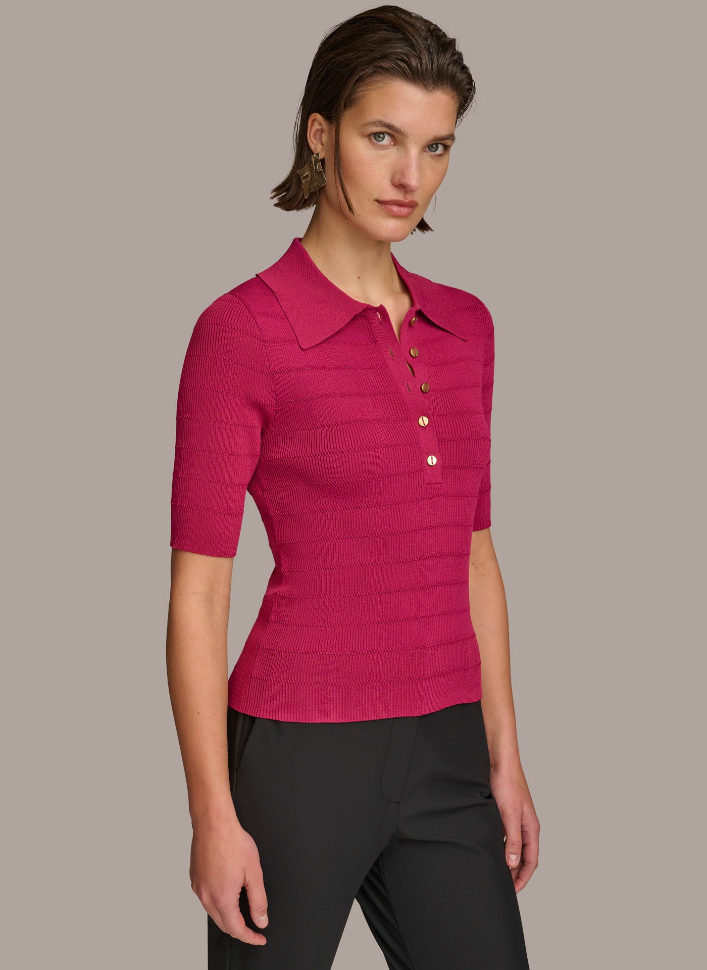 COLLAR BUTTON TOP | View 1 | Last Chance COLLAR BUTTON TOP | View 1 | Last Chance