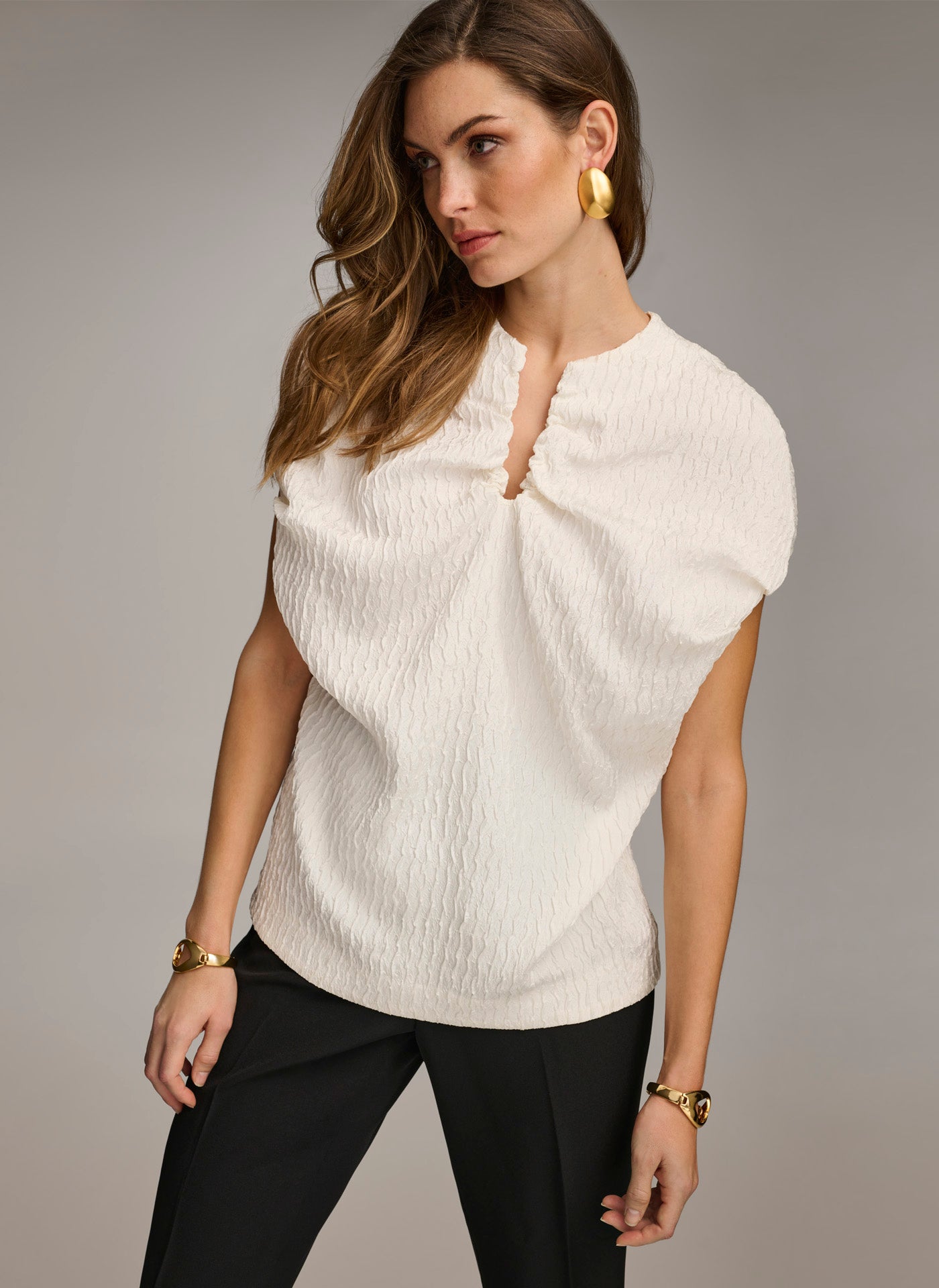 TEXTURED TOP | View 1 | Products TEXTURED TOP | View 1 | Products