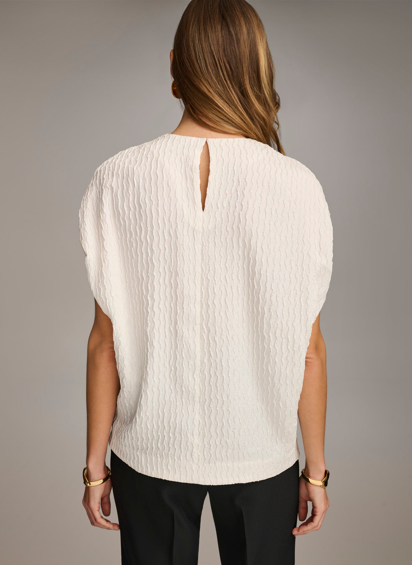 TEXTURED TOP | View 2 | Products TEXTURED TOP | View 2 | Products