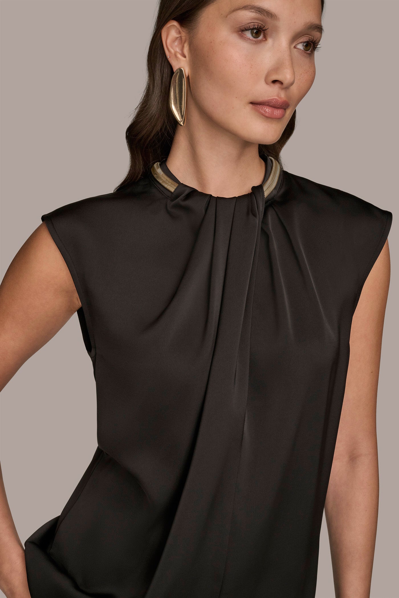 EMBELLISHED TWIST-FRONT TOP VIEW 4 | All Products EMBELLISHED TWIST-FRONT TOP VIEW 4 | All Products