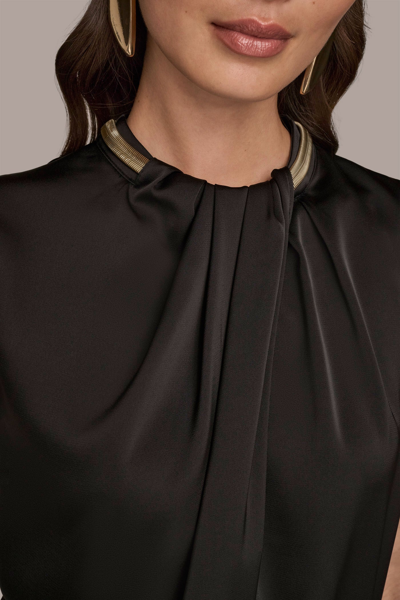 EMBELLISHED TWIST-FRONT TOP VIEW 5 | All Products EMBELLISHED TWIST-FRONT TOP VIEW 5 | All Products