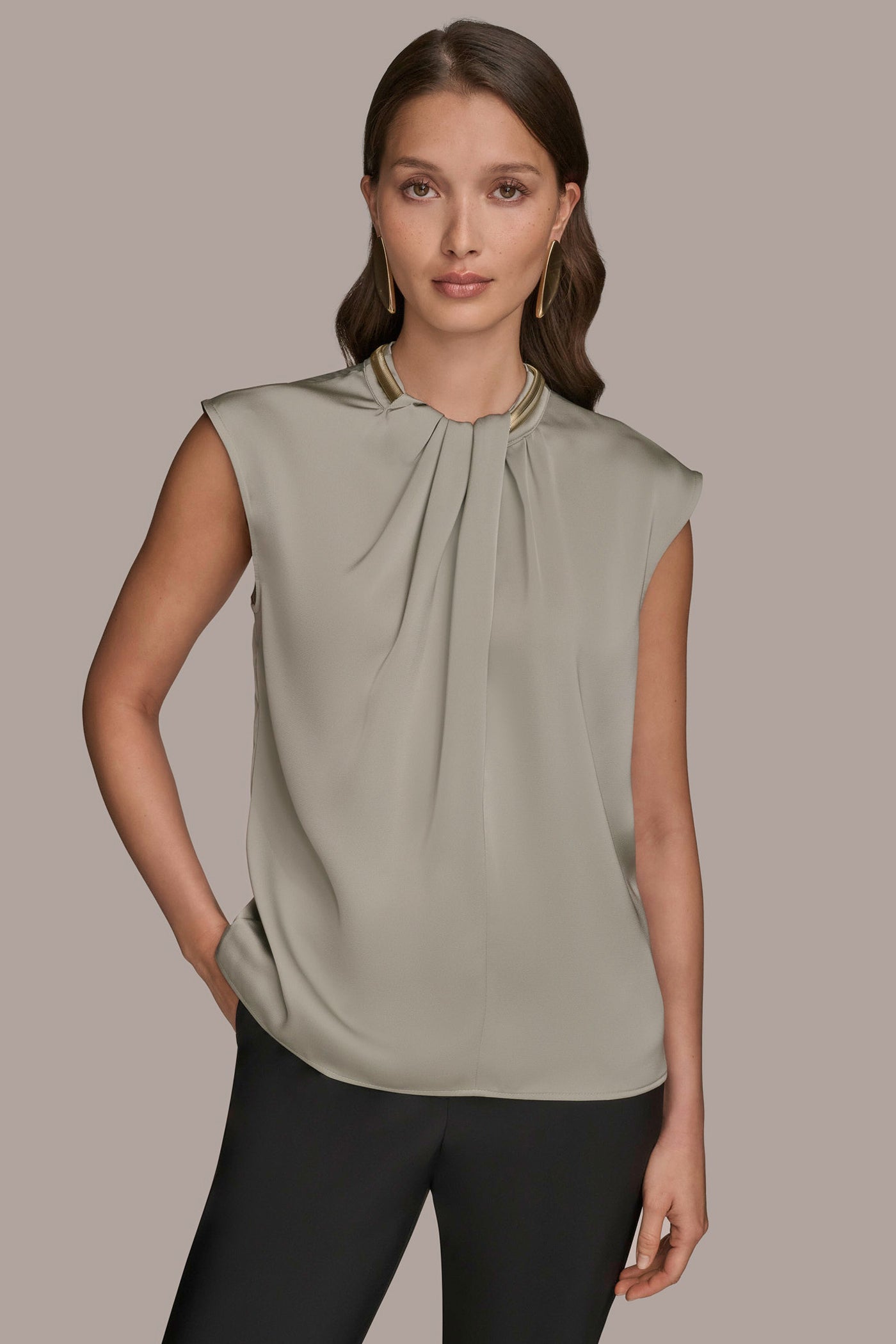 EMBELLISHED TWIST FRONT TOP | View 1 | Tops EMBELLISHED TWIST FRONT TOP | View 1 | Tops