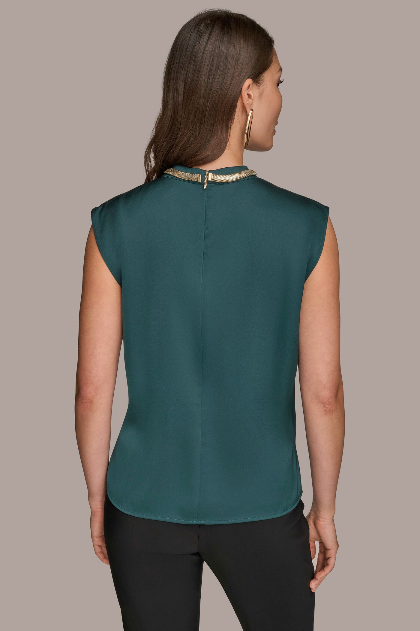 CAP SLEEVE TWIST-FRONT TOP VIEW 3 | New clothing CAP SLEEVE TWIST-FRONT TOP VIEW 3 | New clothing