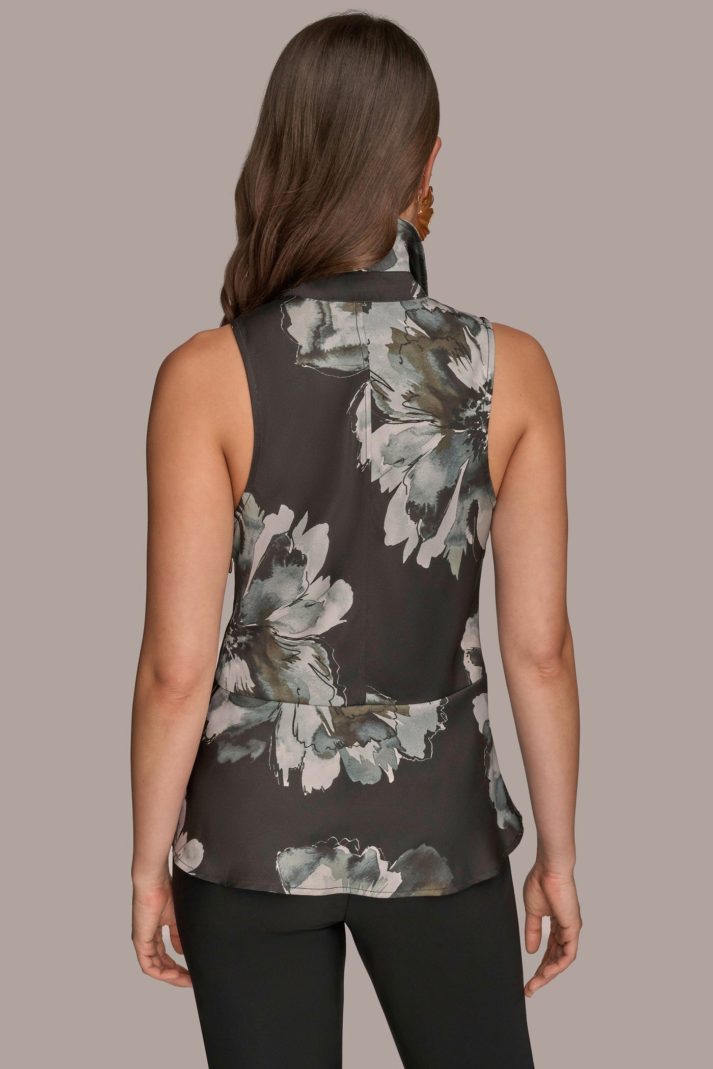 FLORAL SLEEVELESS BUCKLE TOP | View 2 | Sale Tops and Sweaters FLORAL SLEEVELESS BUCKLE TOP | View 2 | Sale Tops and Sweaters