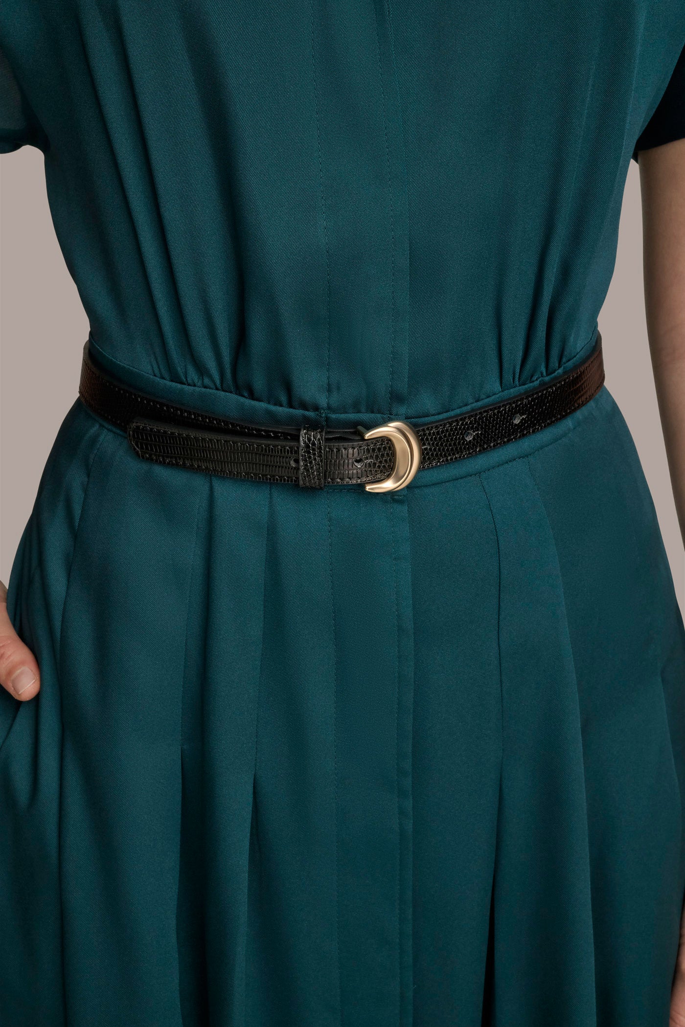 BELTED MIDI SHIRT DRESS VIEW 5 | Essential Dresses BELTED MIDI SHIRT DRESS VIEW 5 | Essential Dresses