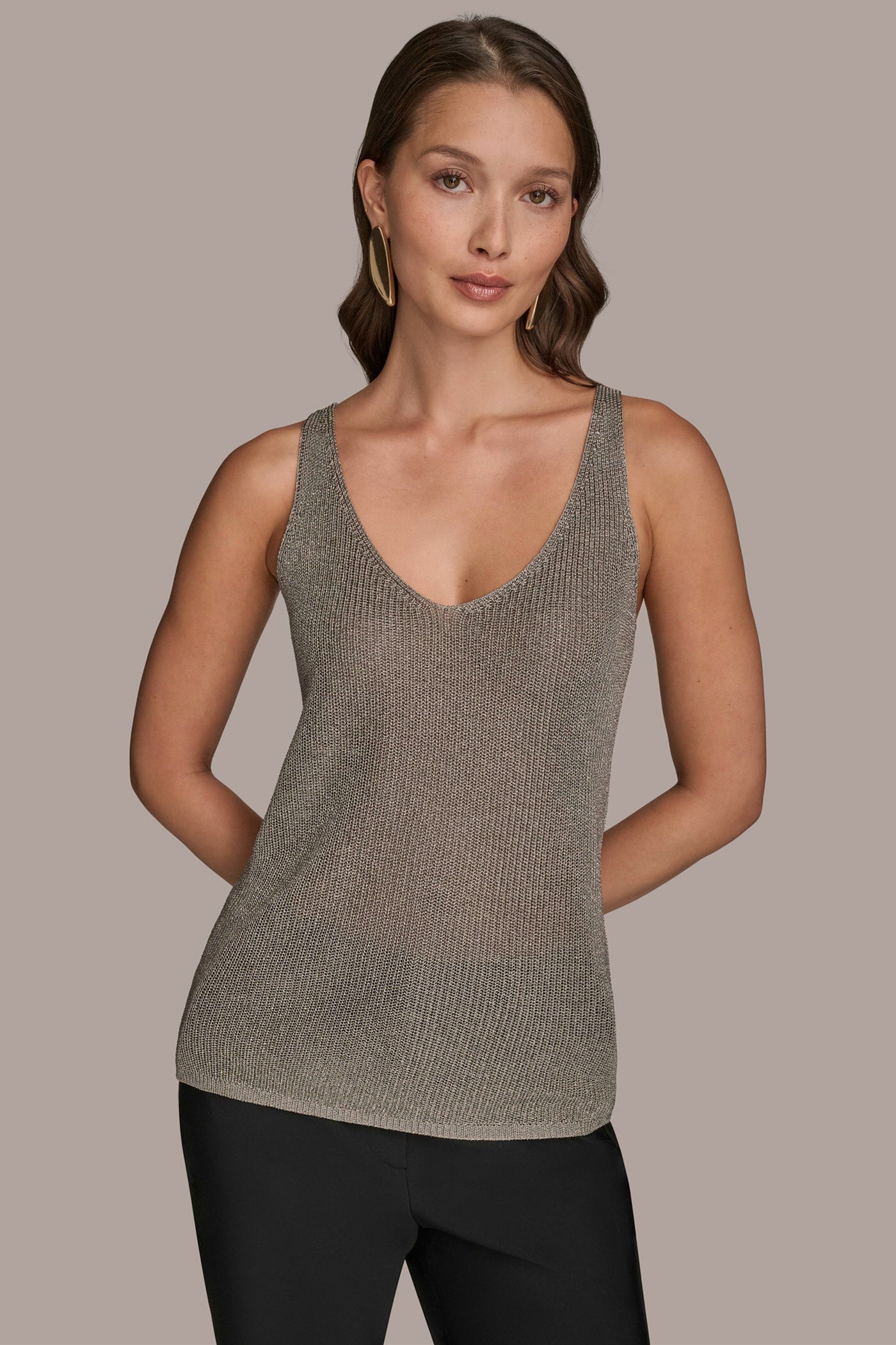 V-NECK METALLIC SWEATER SHELL | View 1 | New clothing V-NECK METALLIC SWEATER SHELL | View 1 | New clothing