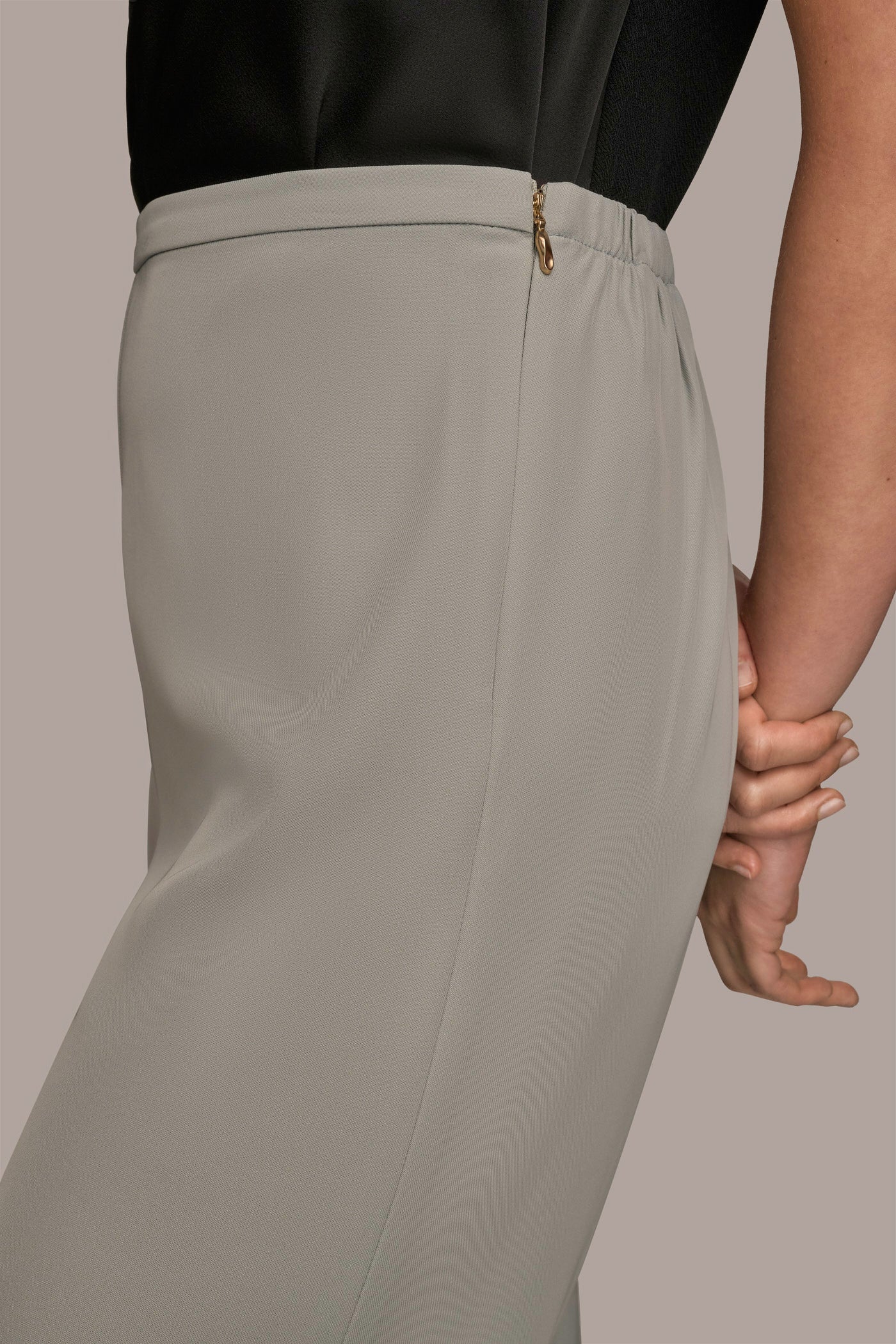 EXTRA HIGH-RISE PLEATED WIDE-LEG PANT VIEW 4 | Sale Clothing EXTRA HIGH-RISE PLEATED WIDE-LEG PANT VIEW 4 | Sale Clothing