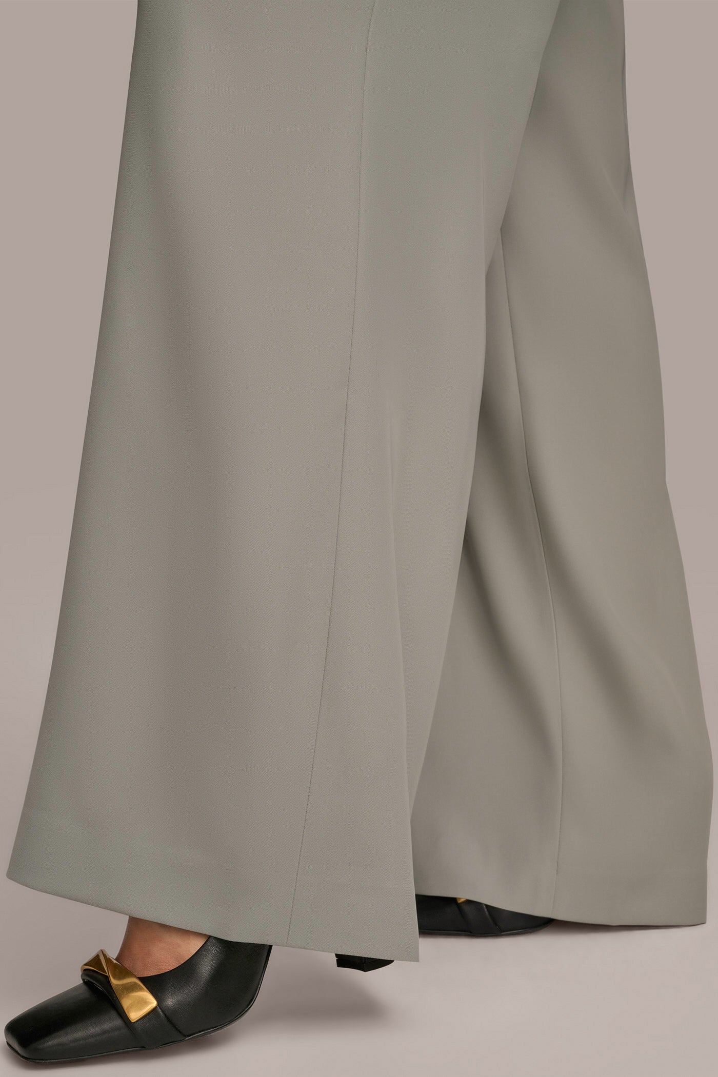 EXTRA HIGH-RISE PLEATED WIDE-LEG PANT VIEW 5 | Sale Clothing EXTRA HIGH-RISE PLEATED WIDE-LEG PANT VIEW 5 | Sale Clothing