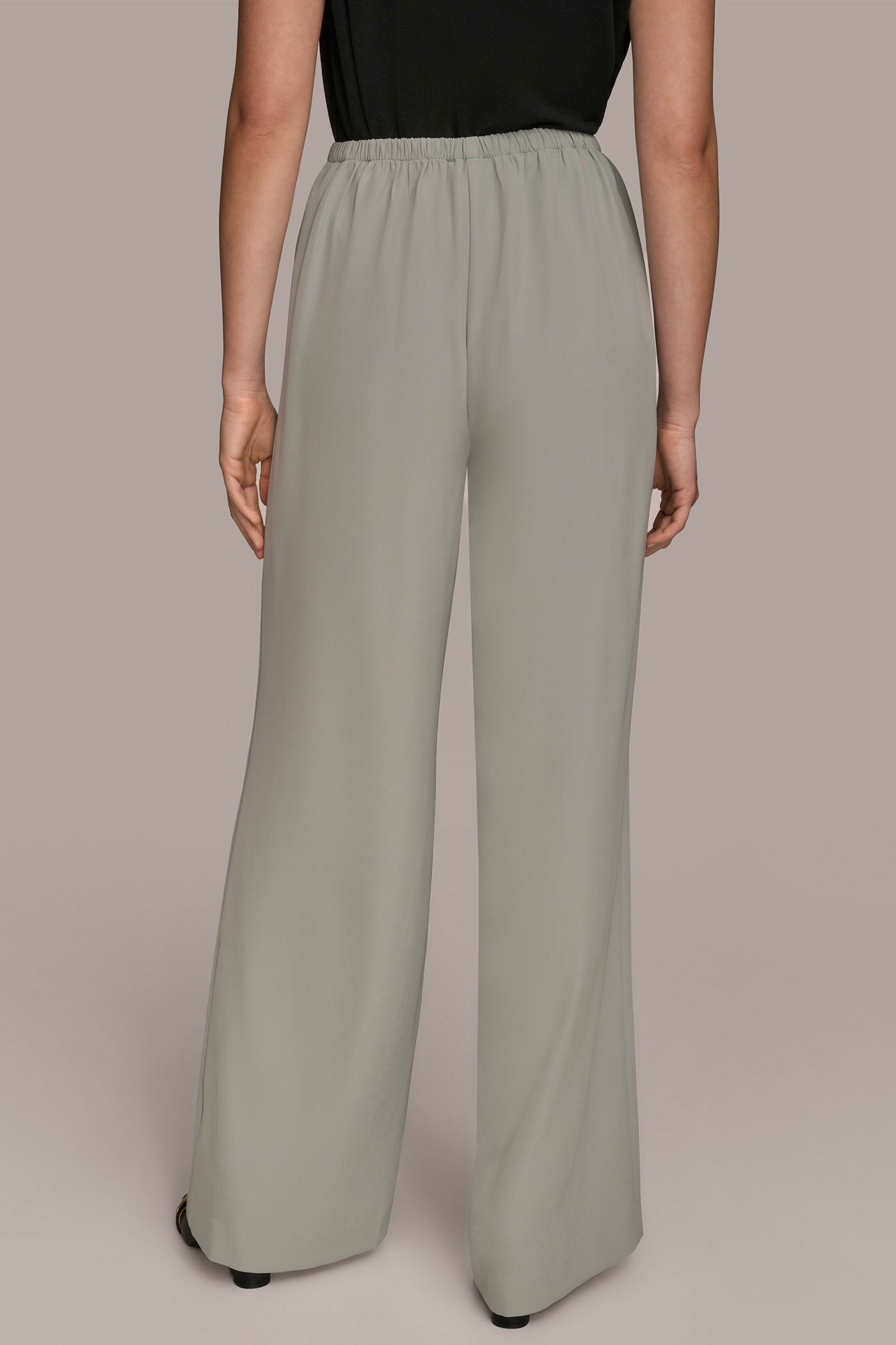EXTRA HIGH-RISE WIDE-LEG RELAXED PANT | View 2 | Pants EXTRA HIGH-RISE WIDE-LEG RELAXED PANT | View 2 | Pants