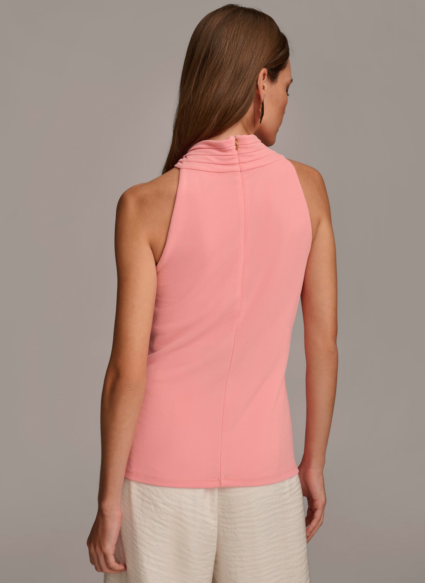 HALTER NECK HARDWARE TOP | View 2 | Products HALTER NECK HARDWARE TOP | View 2 | Products