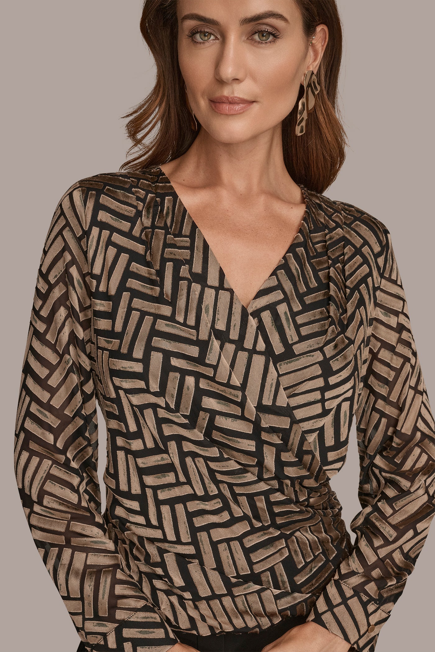 LONG SLEEVE WRAP CHEVRON VIEW 5 | Clothing LONG SLEEVE WRAP CHEVRON VIEW 5 | Clothing