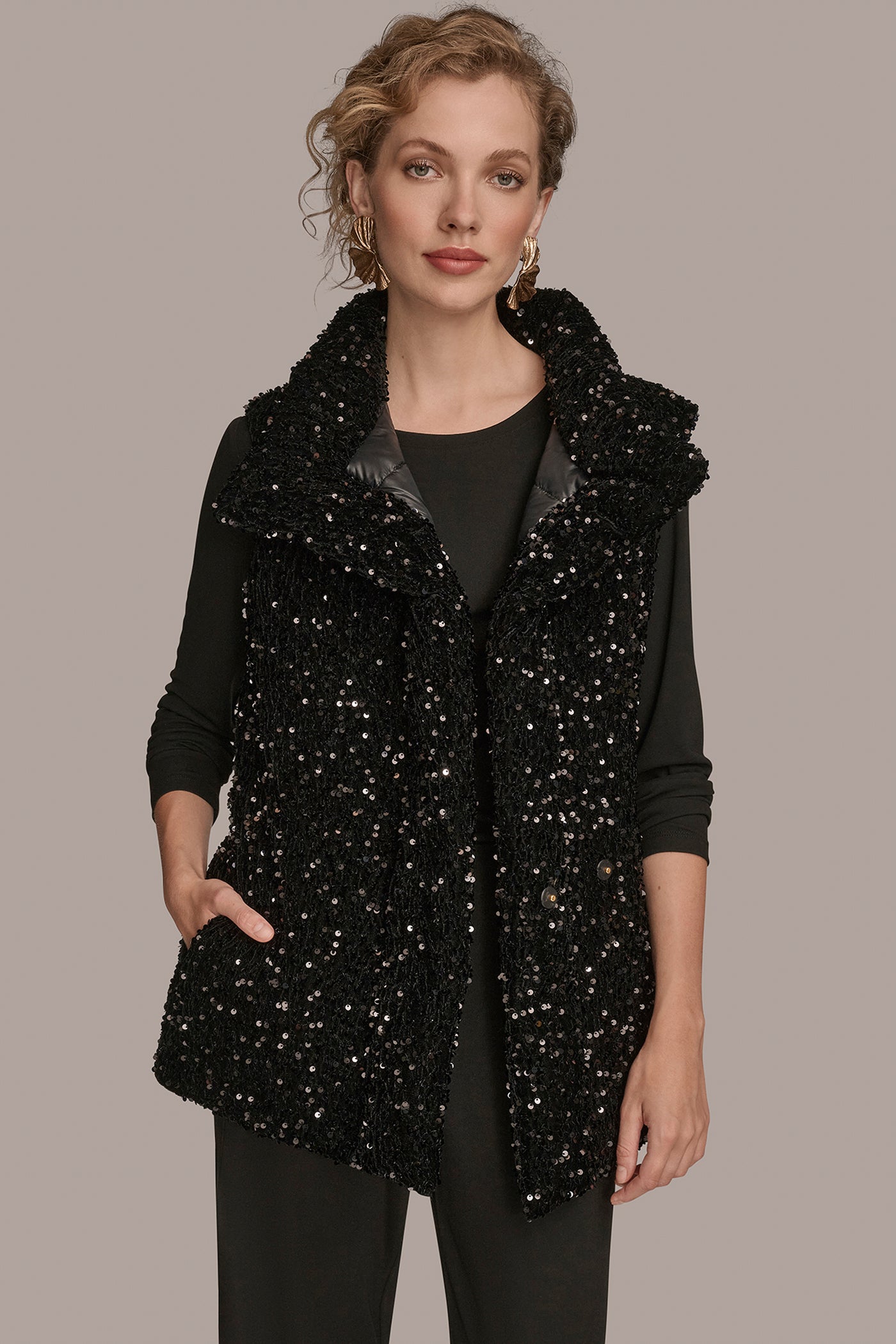 WIDE COLLAR VEST WITH SEQUINS | View 1 | Blazers & Vests WIDE COLLAR VEST WITH SEQUINS | View 1 | Blazers & Vests