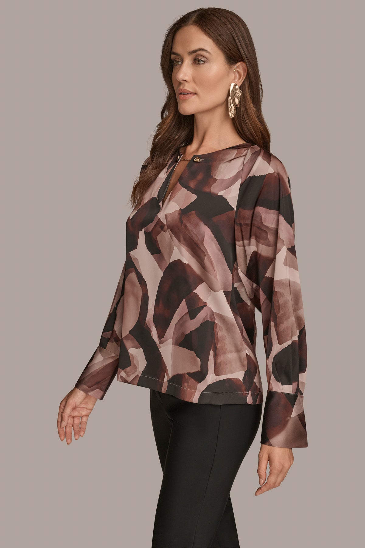 Armel Long Sleeve Keyhole Top in Rayon Jersey Khaki