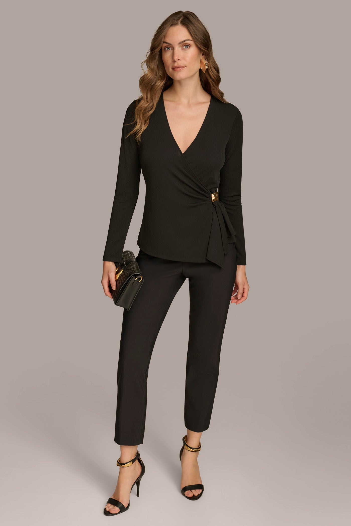 V NECK TOP WITH HARDWARE VIEW 3 | Sale Tops and Sweaters V NECK TOP WITH HARDWARE VIEW 3 | Sale Tops and Sweaters