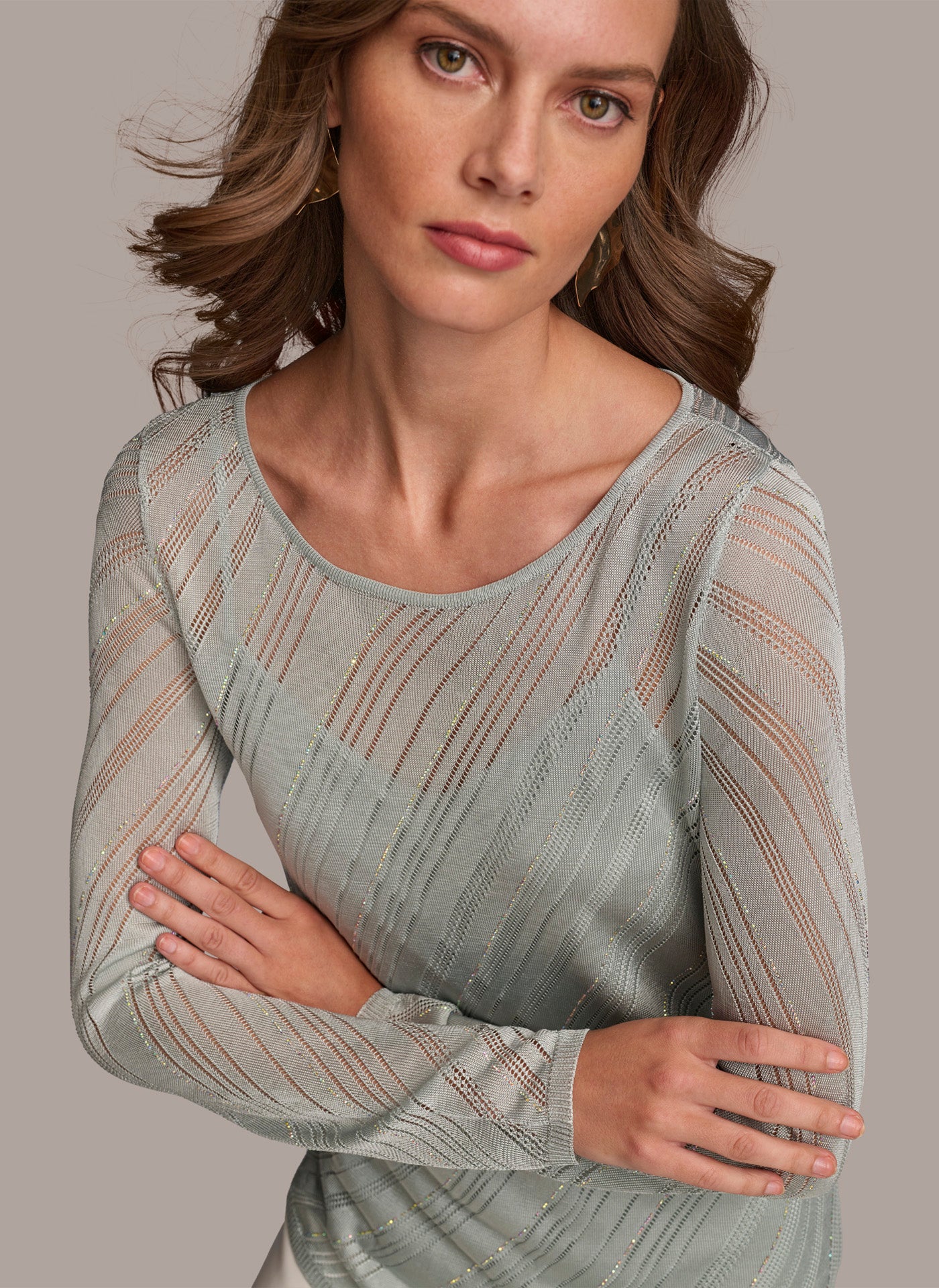 ASYMMETRICAL HEM DIAGONAL SHIMMER VIEW 3 | Dark Color ASYMMETRICAL HEM DIAGONAL SHIMMER VIEW 3 | Dark Color