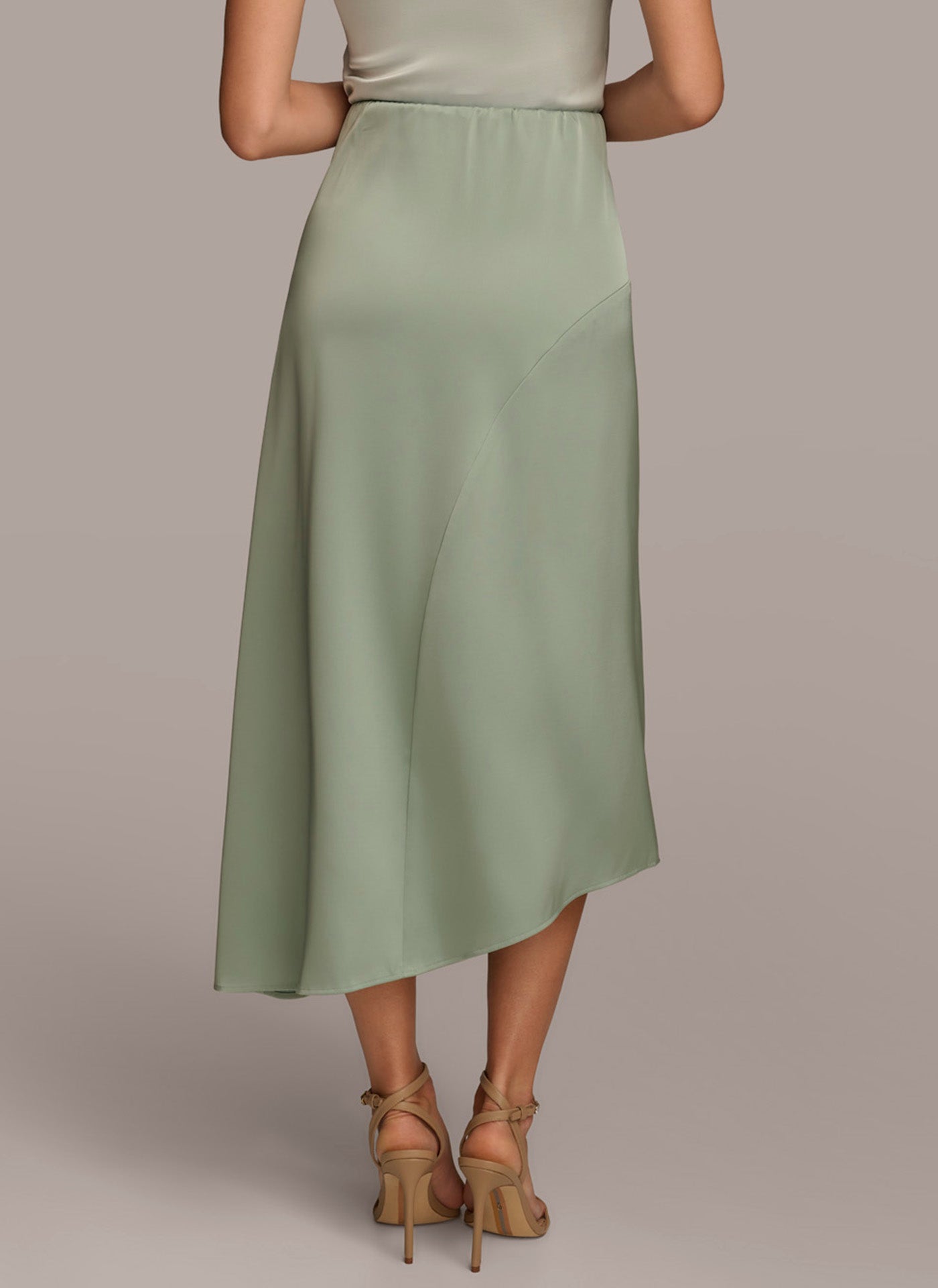 ASYMMETRICAL FLARE HEM SKIRT | View 2 | Summer Collection ASYMMETRICAL FLARE HEM SKIRT | View 2 | Summer Collection