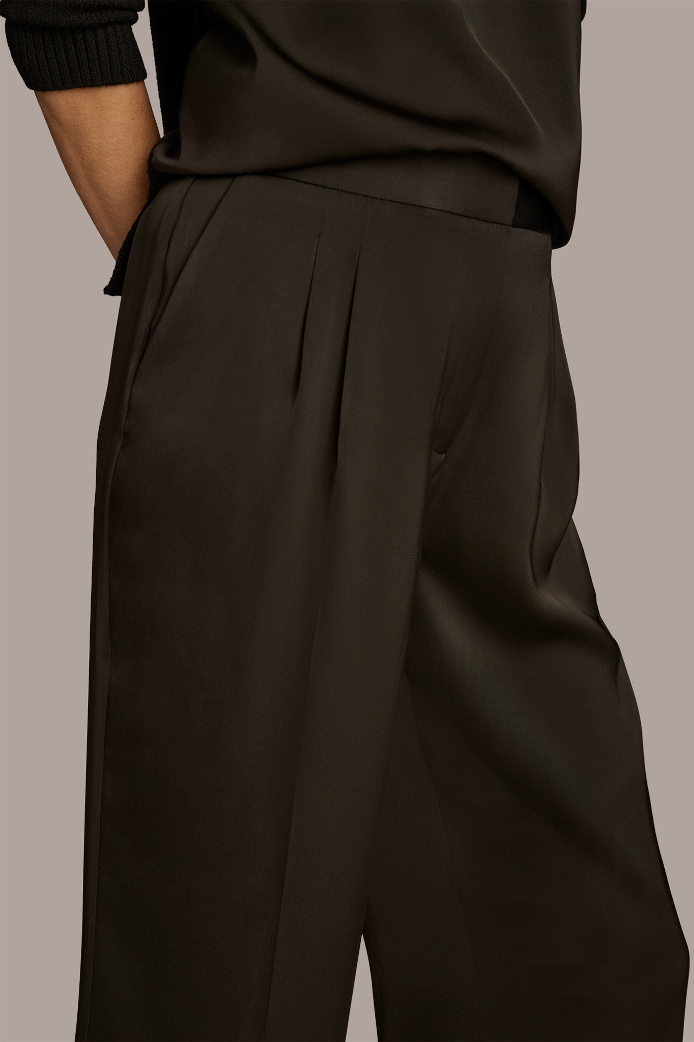 PLEATED WIDE LEG PANT VIEW 5 | BEST IN BLACK PLEATED WIDE LEG PANT VIEW 5 | BEST IN BLACK
