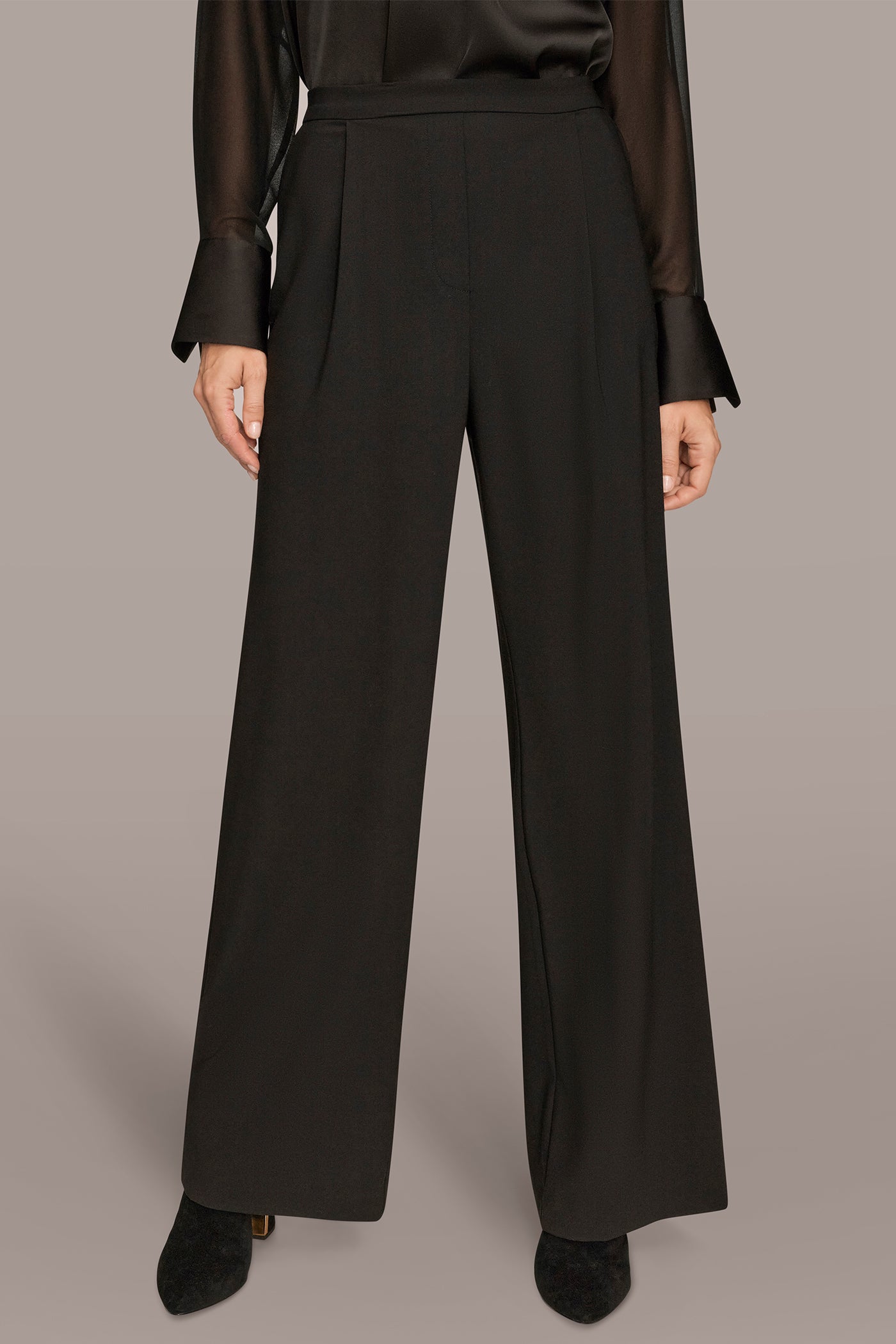 EXTRA HIGH-RISE PLEATED WIDE-LEG PULL-ON PANT | View 1 | Pants EXTRA HIGH-RISE PLEATED WIDE-LEG PULL-ON PANT | View 1 | Pants