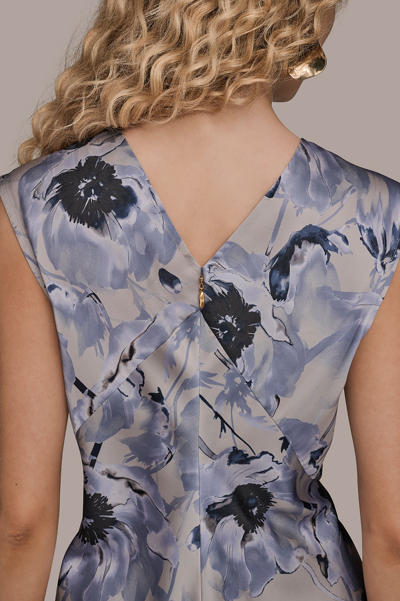 CAP-SLEEVE V-NECK PRINTED MIDI DRESS VIEW 6 | Clothing CAP-SLEEVE V-NECK PRINTED MIDI DRESS VIEW 6 | Clothing