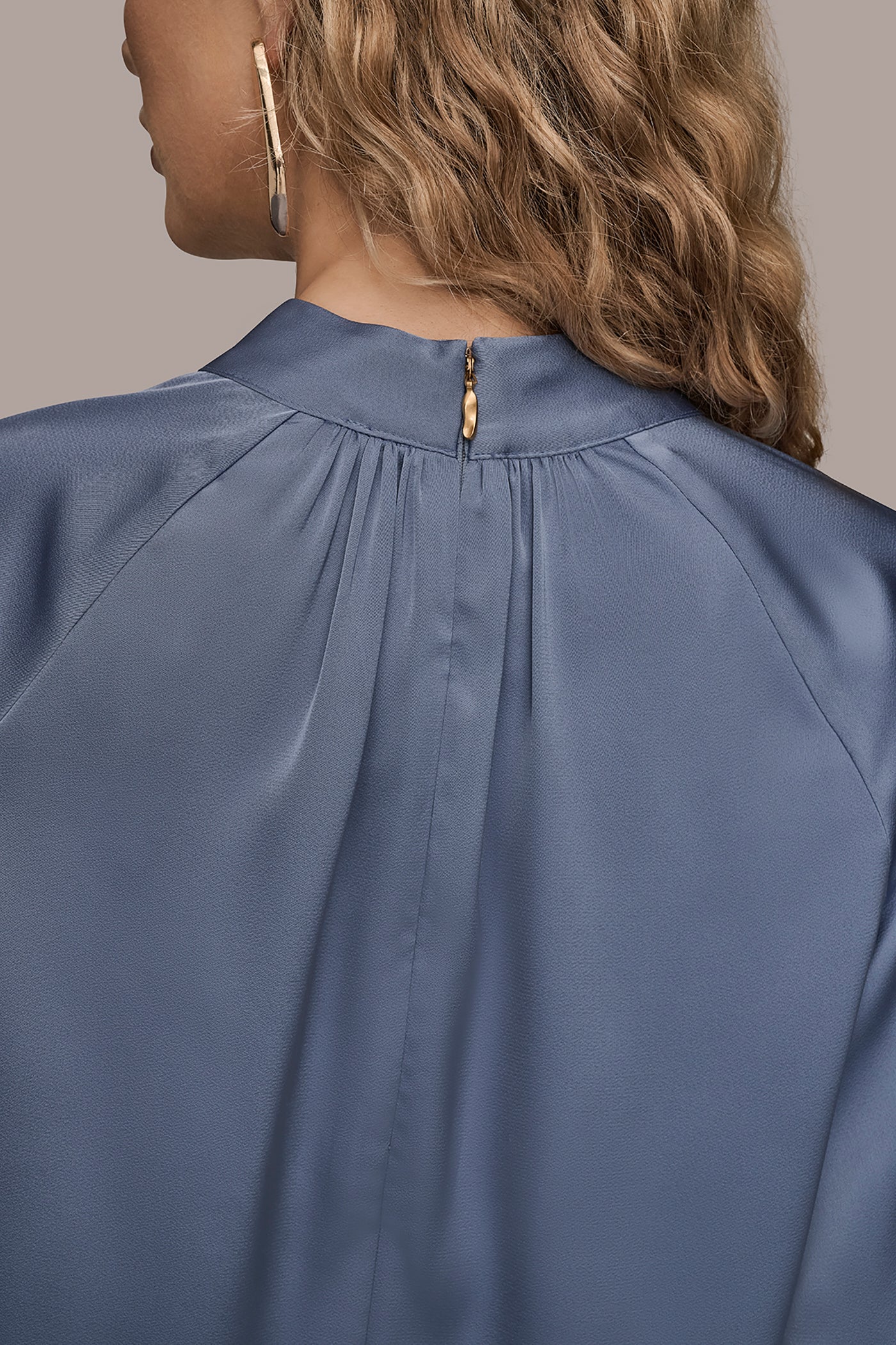 FLORAL BUTTON-NECK BLOUSE VIEW 5 | Holiday Collection FLORAL BUTTON-NECK BLOUSE VIEW 5 | Holiday Collection