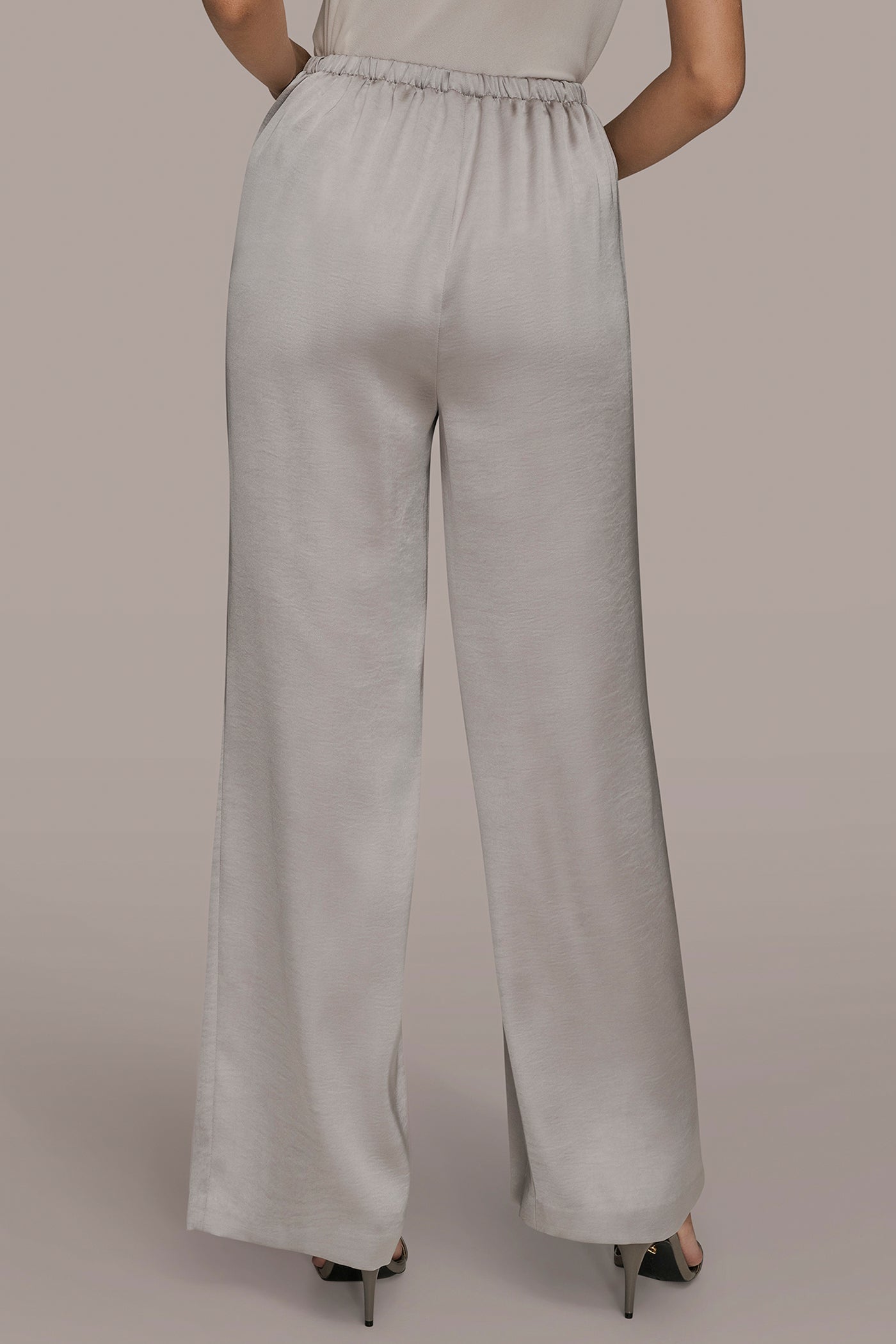 EXTRA HIGH-RISE SATIN PULL-ON PANT | View 2 | Pants EXTRA HIGH-RISE SATIN PULL-ON PANT | View 2 | Pants