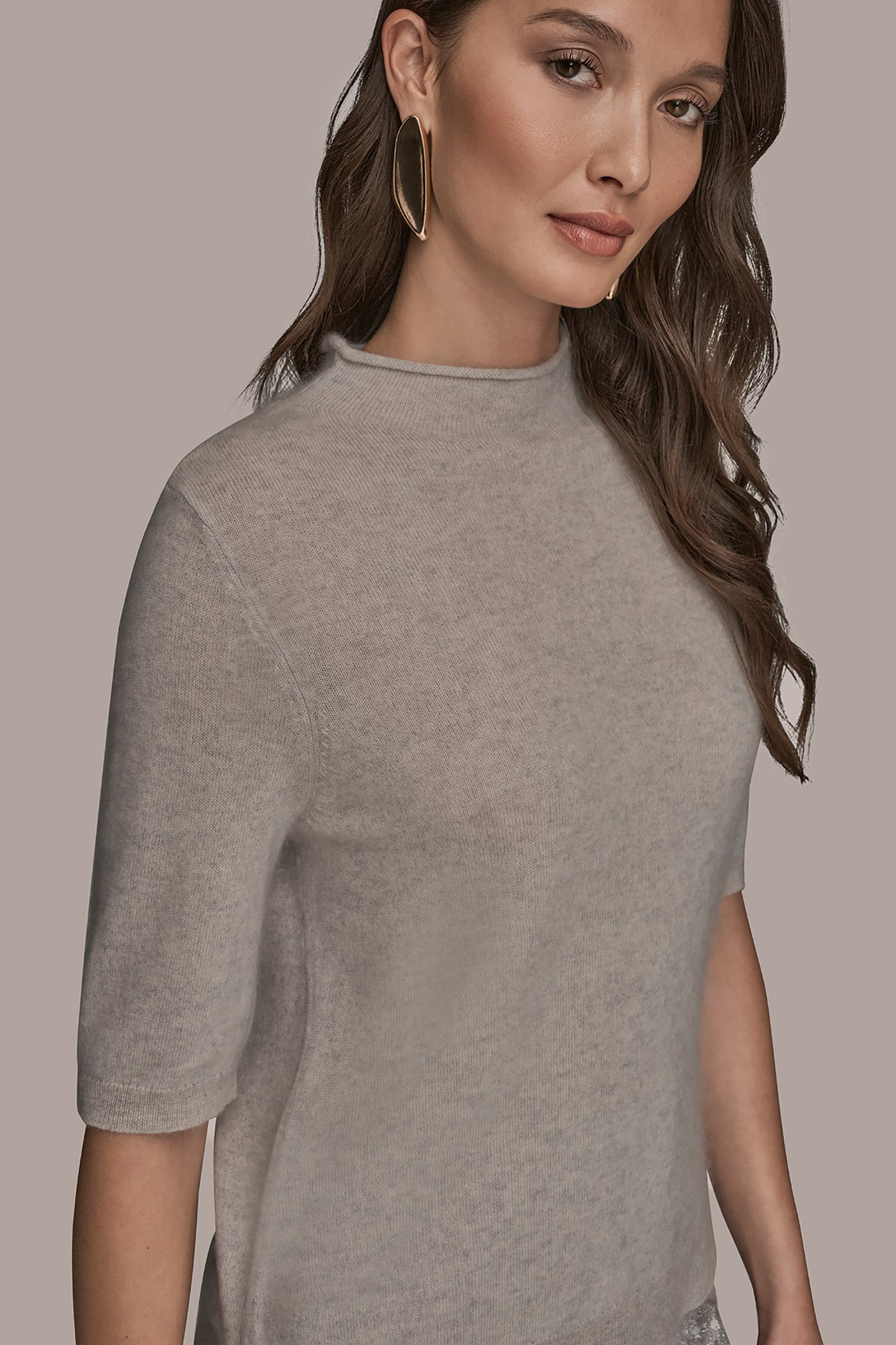 SHORT-SLEEVE MOCK-NECK SWEATER VIEW 4 | Holiday Collection SHORT-SLEEVE MOCK-NECK SWEATER VIEW 4 | Holiday Collection