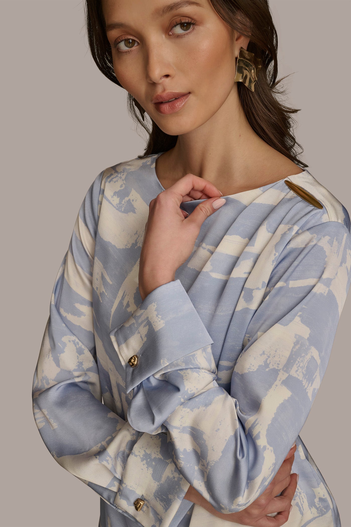 PRINTED TOP WITH HARDWARE VIEW 5 | Sale Tops and Sweaters PRINTED TOP WITH HARDWARE VIEW 5 | Sale Tops and Sweaters