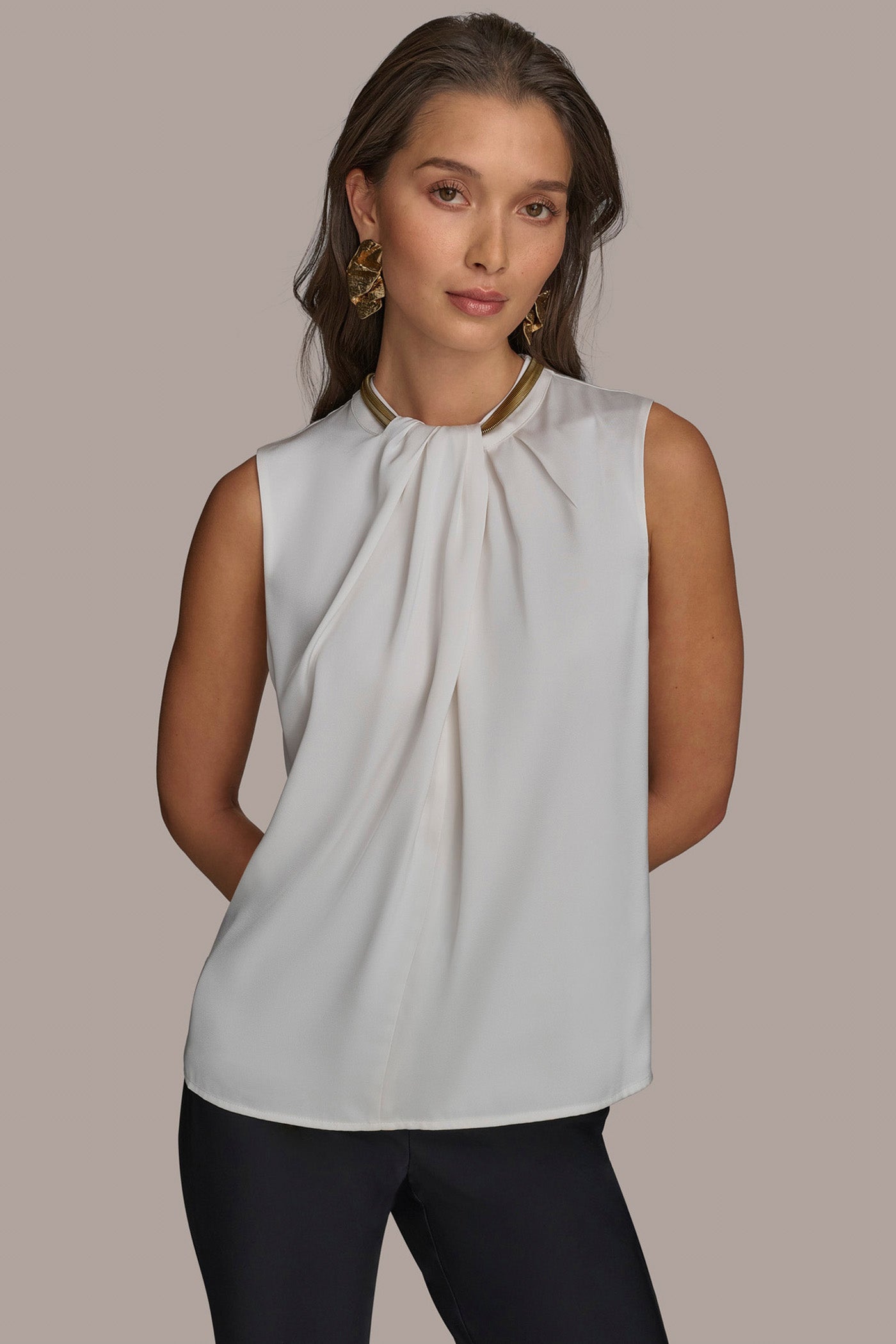 HARDWARE TWIST NECK TOP VIEW 1 HARDWARE TWIST NECK TOP VIEW 1