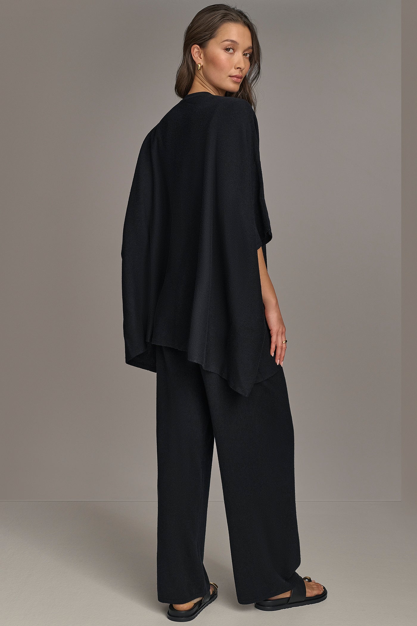 CASHMERE SHORT SLEEVE CARDIGAN VIEW 6 | Donna Karan New York Cashmere CASHMERE SHORT SLEEVE CARDIGAN VIEW 6 | Donna Karan New York Cashmere