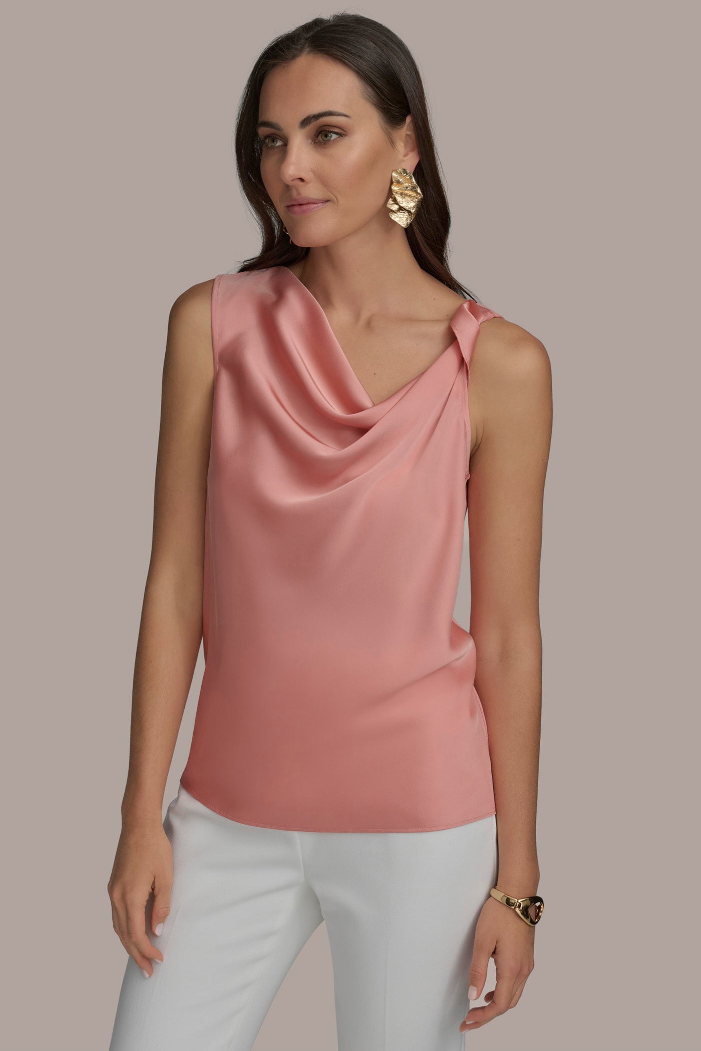 METALLIC SLEEVELESS HIGH COWL | View 1 | Products METALLIC SLEEVELESS HIGH COWL | View 1 | Products