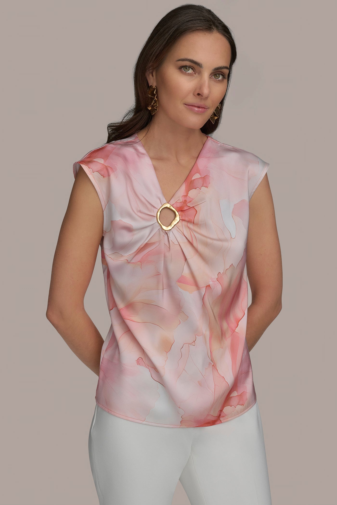 PRINT CIRCLE HARDWARE TOP | View 1 | Products PRINT CIRCLE HARDWARE TOP | View 1 | Products