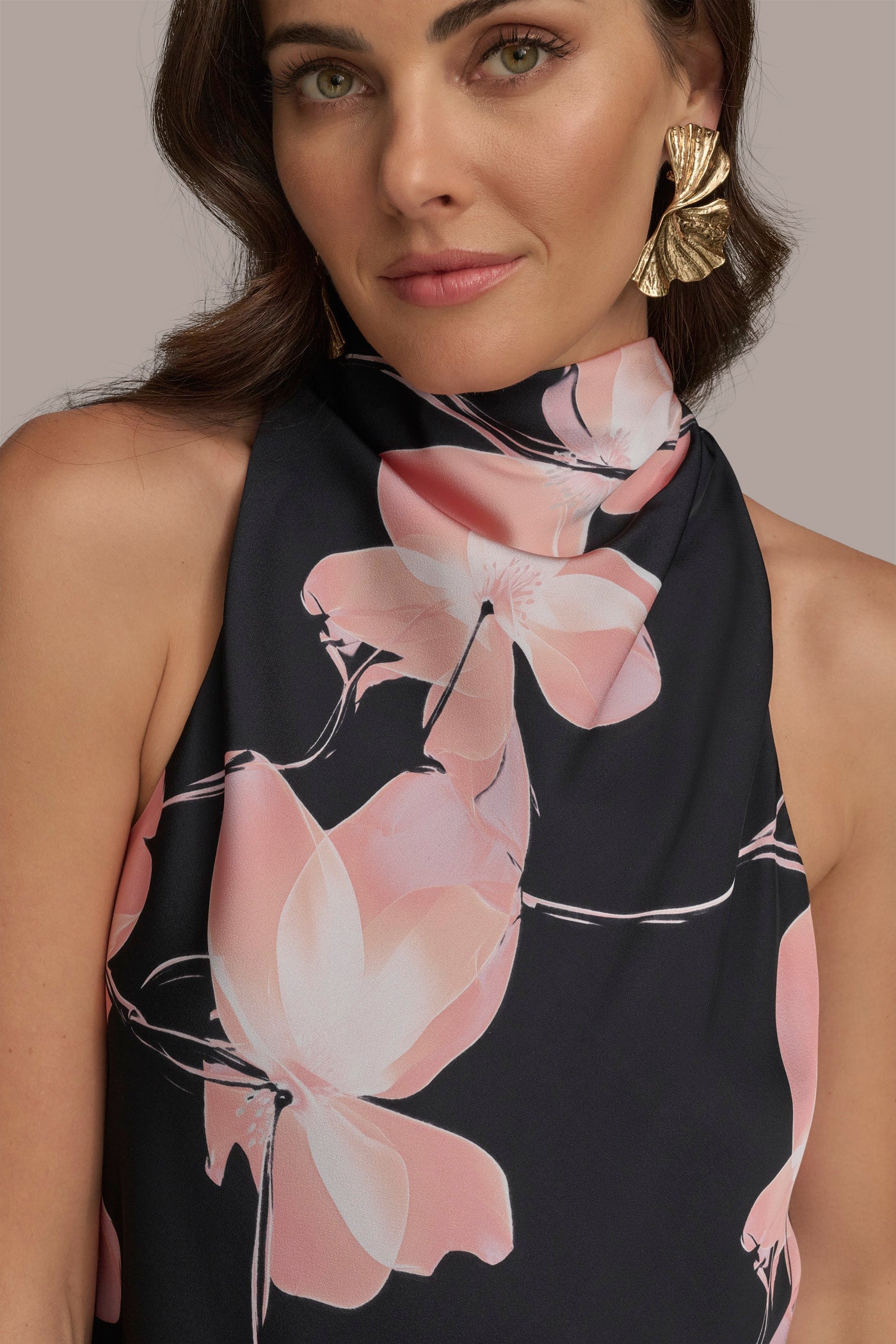 PRINT HIGH DRAPE NECK TOP VIEW 5 PRINT HIGH DRAPE NECK TOP VIEW 5