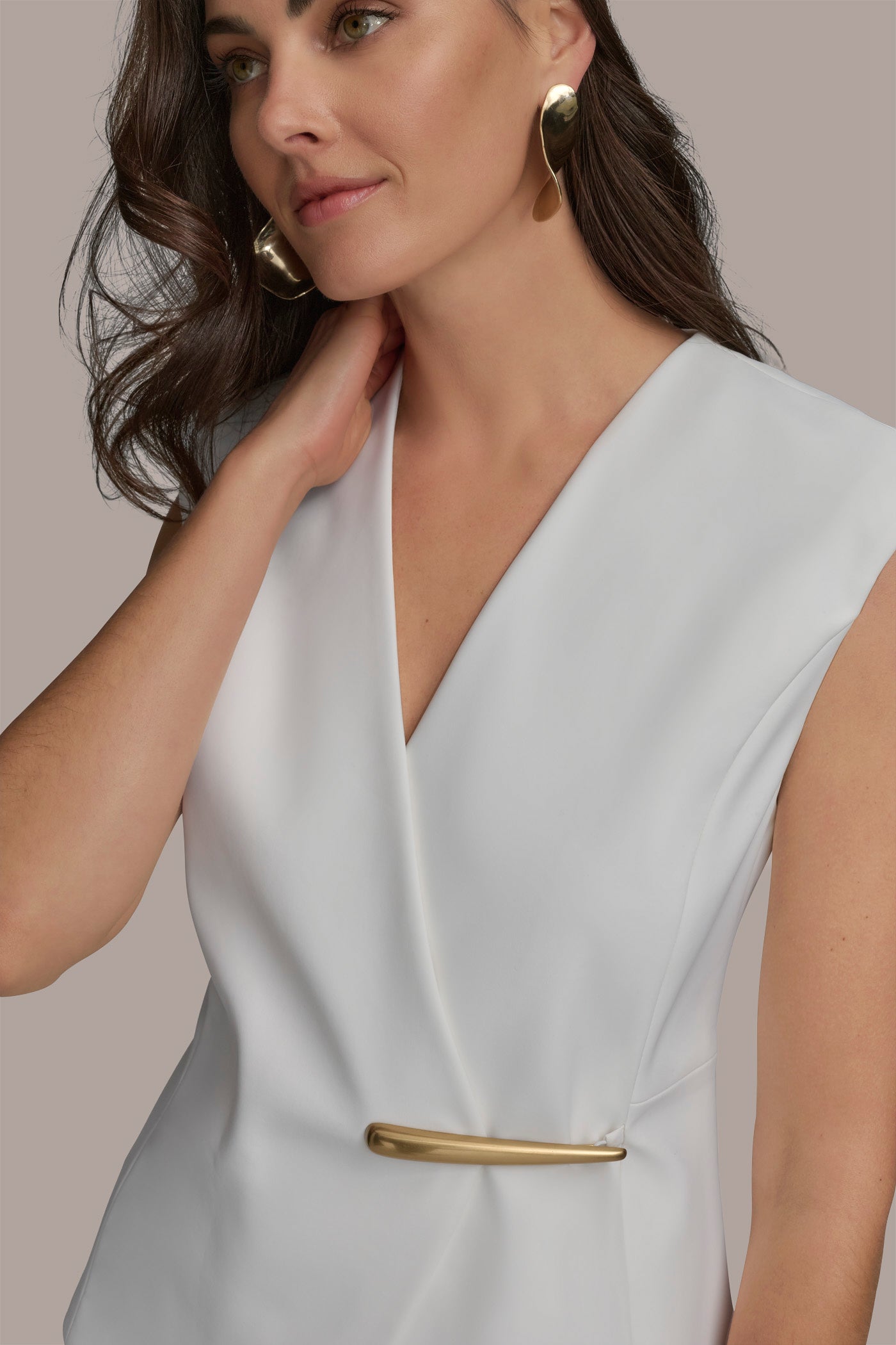 SEAMED VEST WITH BAR VIEW 3 | Suits and Separates SEAMED VEST WITH BAR VIEW 3 | Suits and Separates