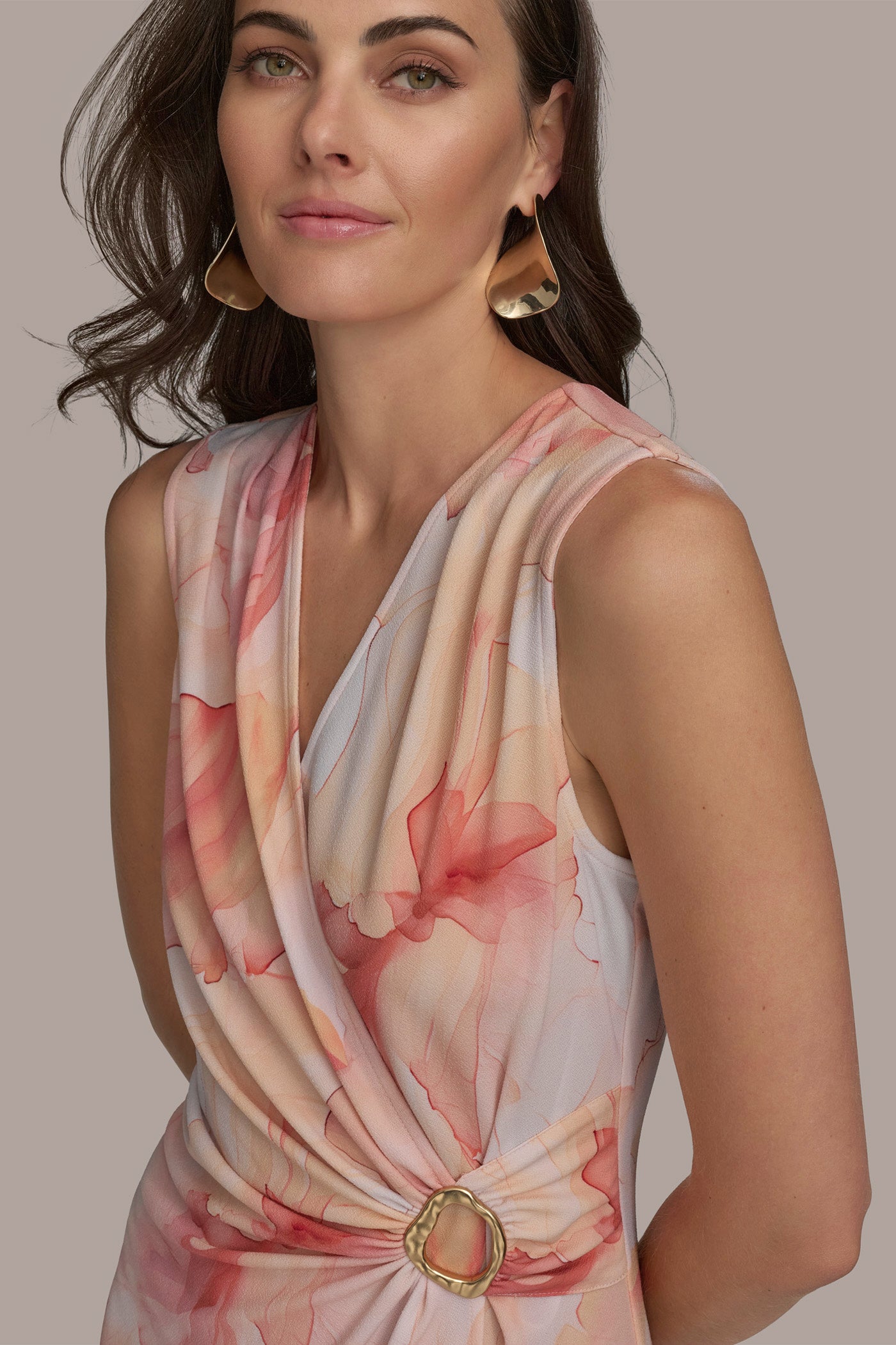 PRINT V-NECK DRESS VIEW 4 PRINT V-NECK DRESS VIEW 4
